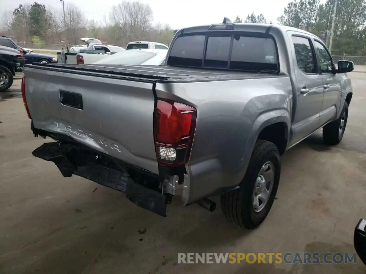 4 Photograph of a damaged car 3TYAX5GN8NT040883 TOYOTA TACOMA 2022