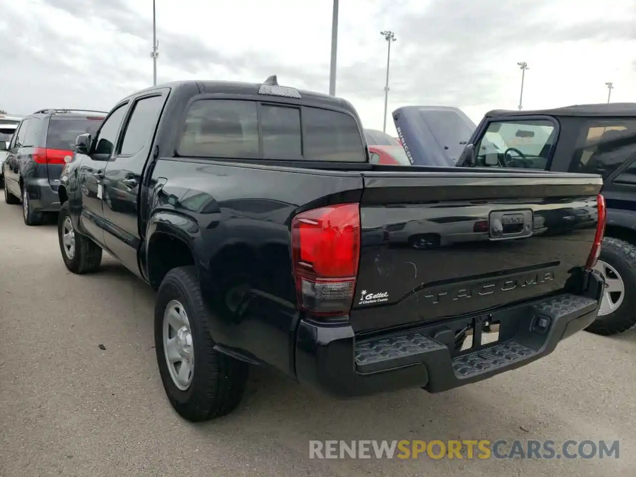 3 Photograph of a damaged car 3TYAX5GN8NT044741 TOYOTA TACOMA 2022