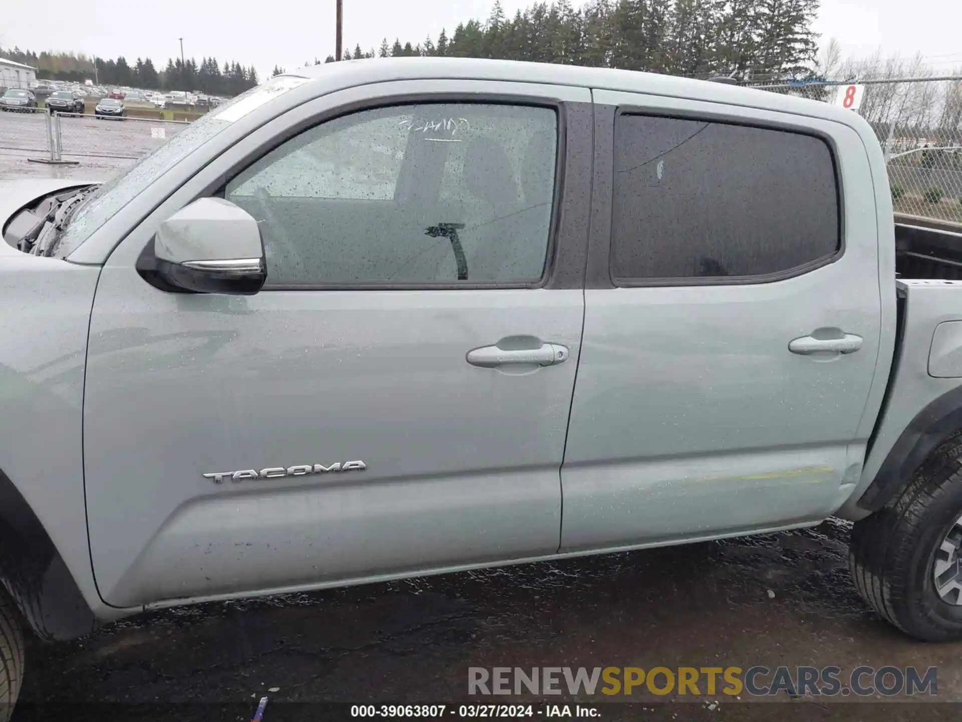 15 Photograph of a damaged car 3TYAZ5CN1NT014609 TOYOTA TACOMA 2022