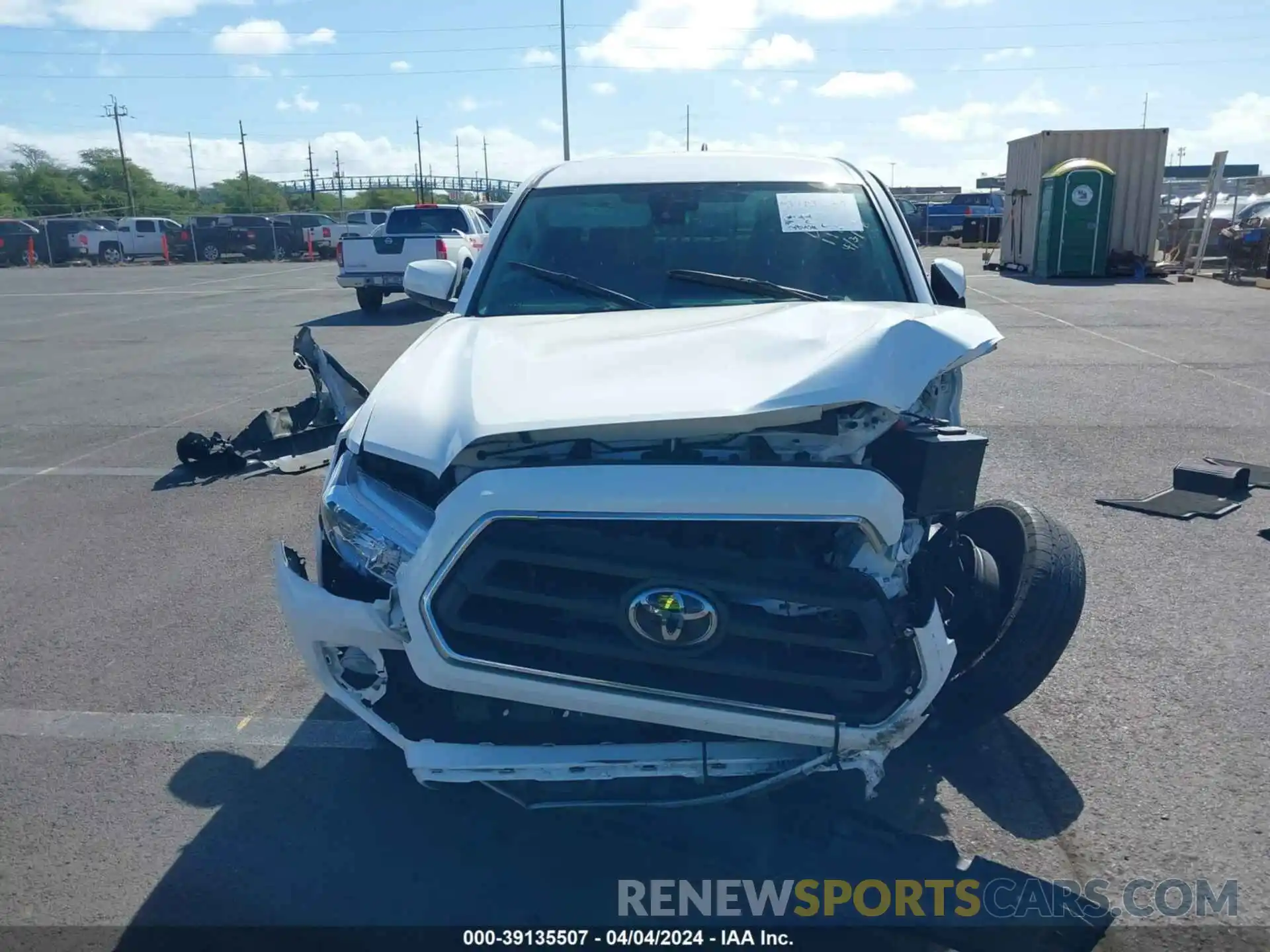 13 Photograph of a damaged car 3TYAZ5CN1NT019034 TOYOTA TACOMA 2022