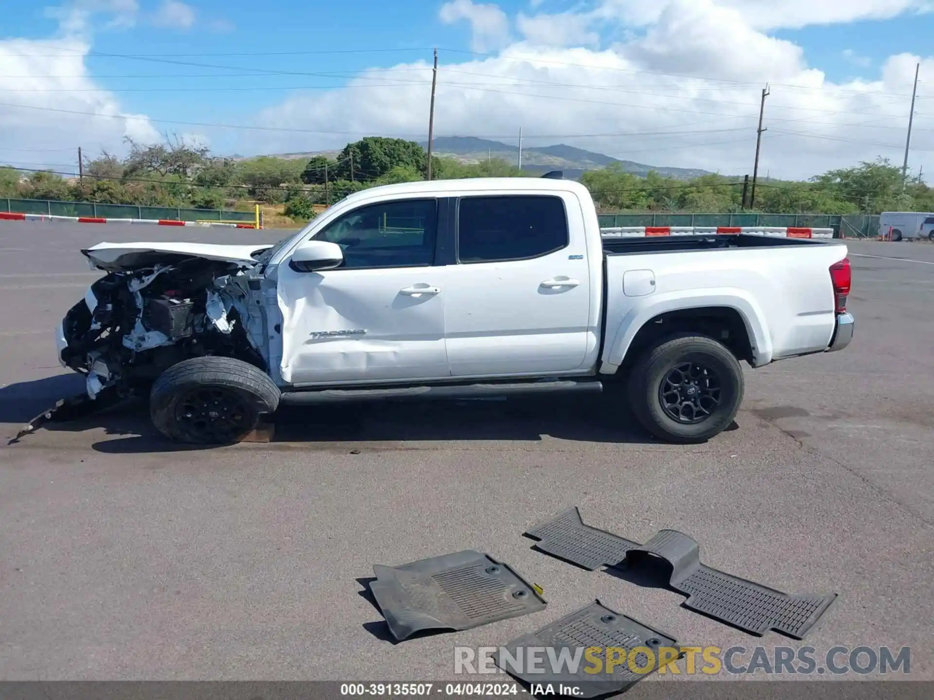 15 Photograph of a damaged car 3TYAZ5CN1NT019034 TOYOTA TACOMA 2022