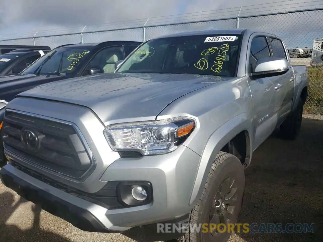 2 Photograph of a damaged car 3TYAZ5CN9NT016074 TOYOTA TACOMA 2022