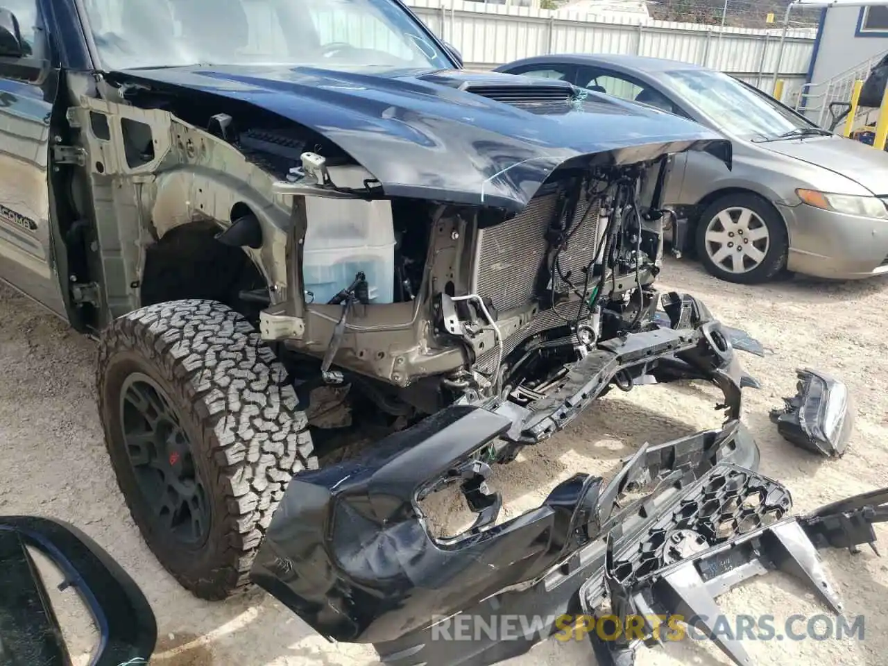 9 Photograph of a damaged car 3TYBZ5DN0NT001286 TOYOTA TACOMA 2022