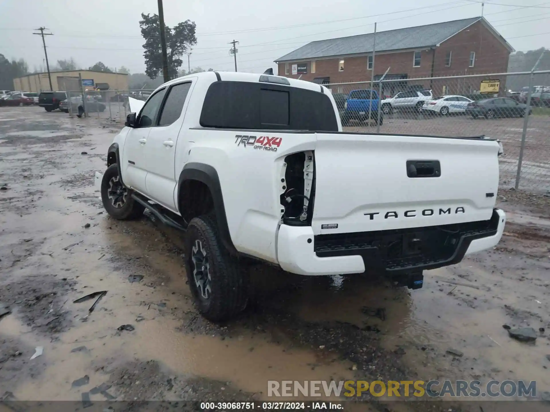 3 Photograph of a damaged car 3TYCZ5AN0NT101140 TOYOTA TACOMA 2022