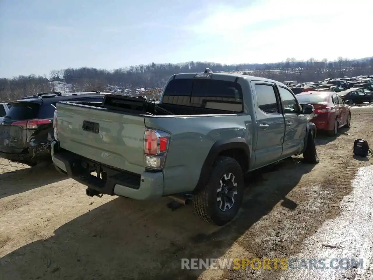 4 Photograph of a damaged car 3TYCZ5AN2NT056170 TOYOTA TACOMA 2022