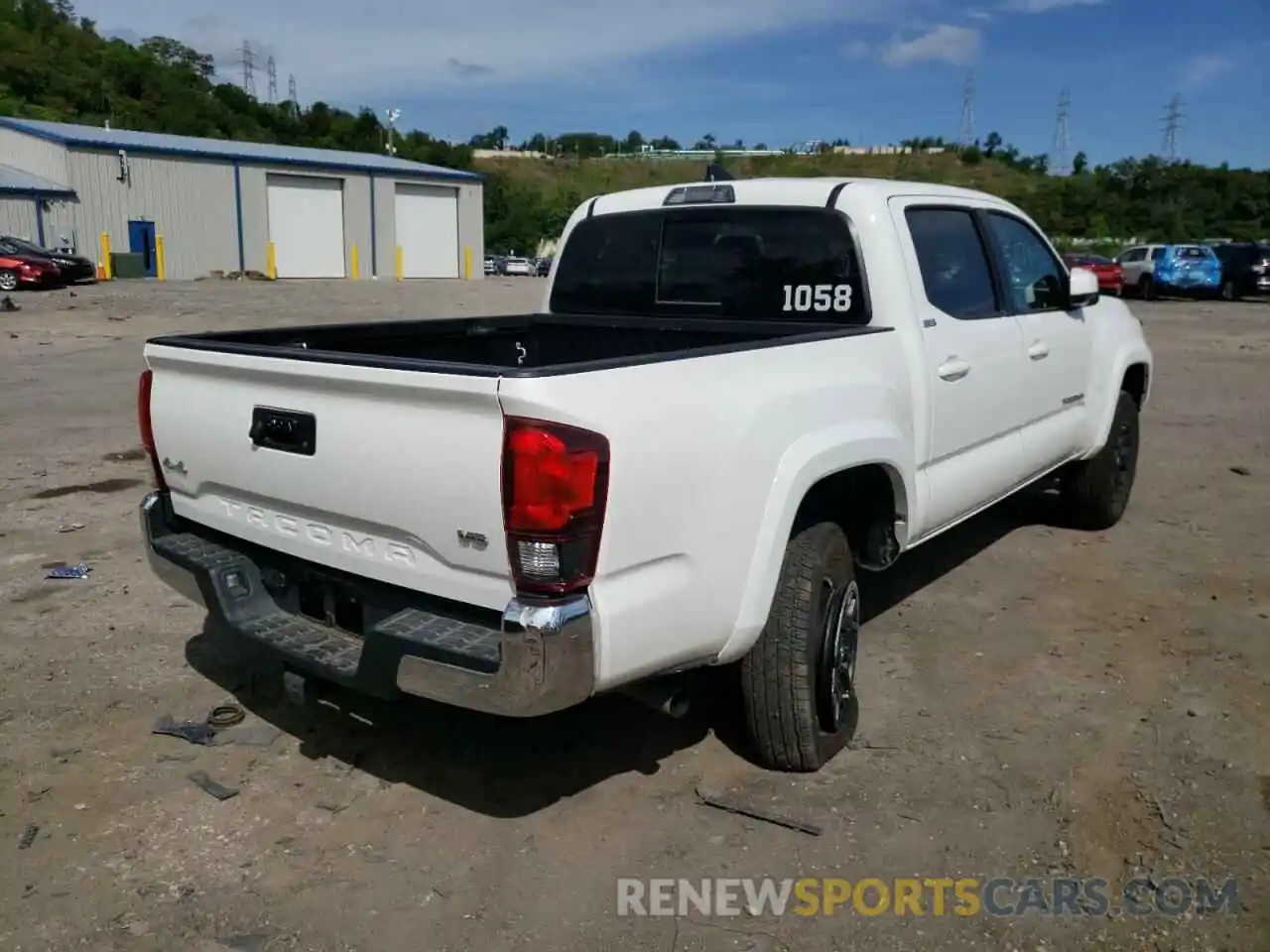 4 Photograph of a damaged car 3TYCZ5AN4NT055151 TOYOTA TACOMA 2022