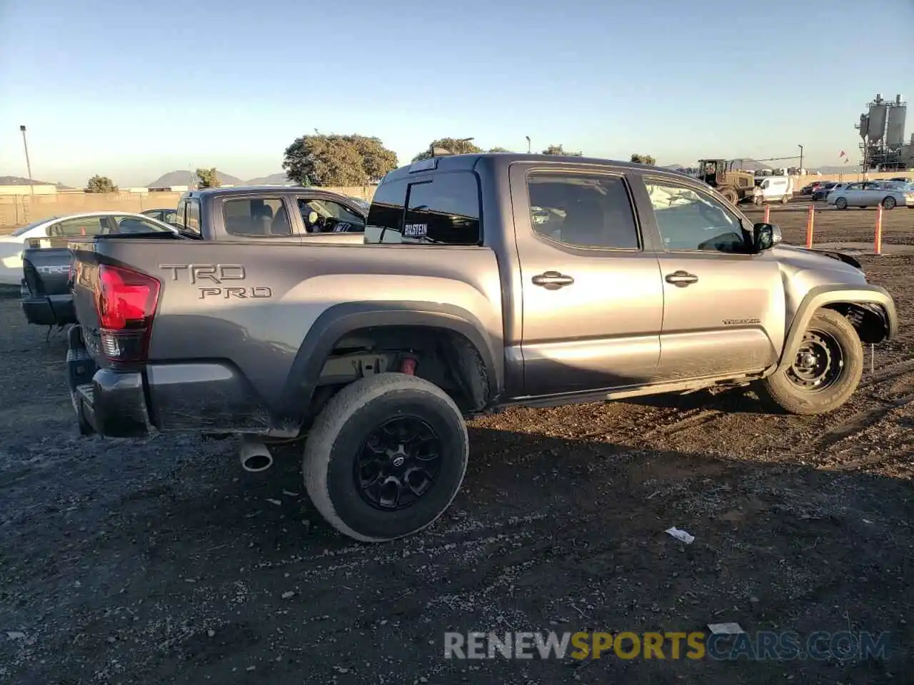 3 Photograph of a damaged car 3TYCZ5AN7NT093263 TOYOTA TACOMA 2022