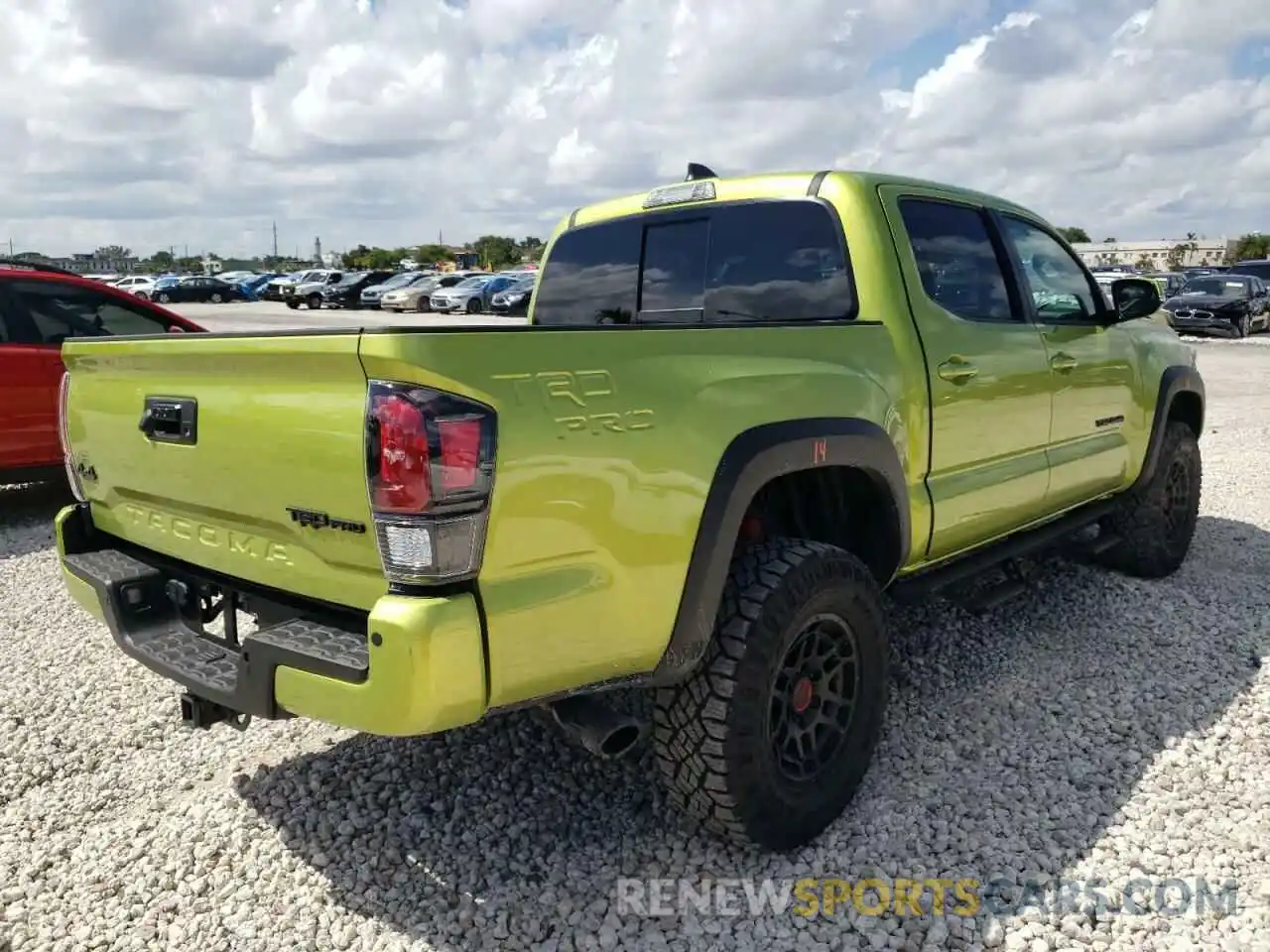 4 Photograph of a damaged car 3TYCZ5AN8NT094115 TOYOTA TACOMA 2022