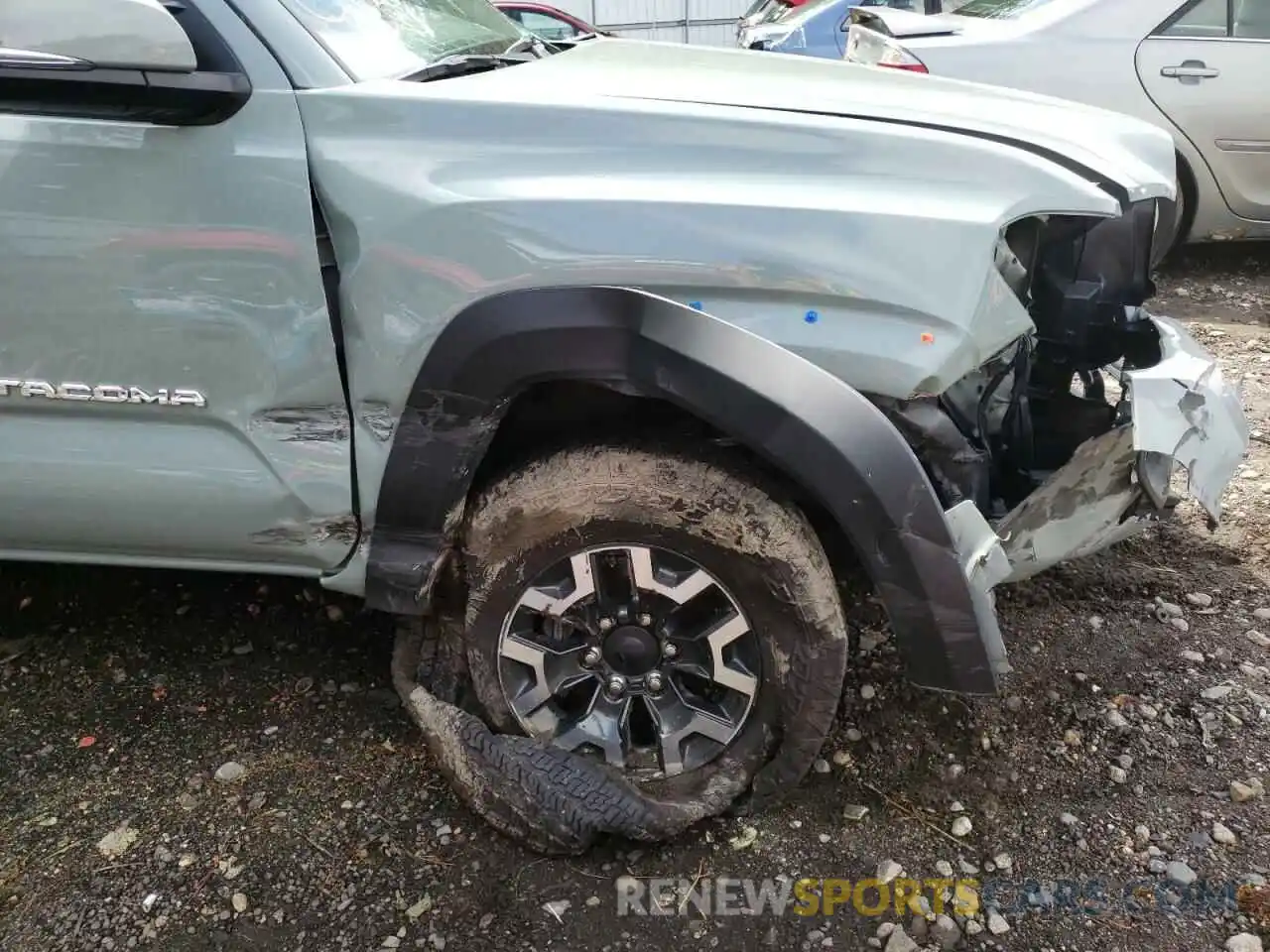 9 Photograph of a damaged car 3TYDZ5BN4NT006163 TOYOTA TACOMA 2022