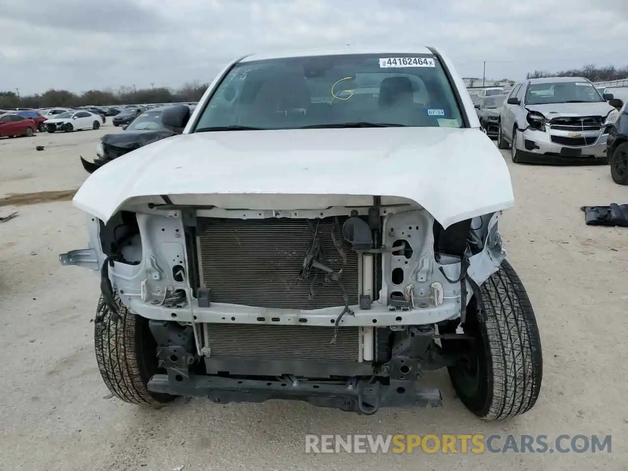 5 Photograph of a damaged car 3TYRX5GN0NT062718 TOYOTA TACOMA 2022