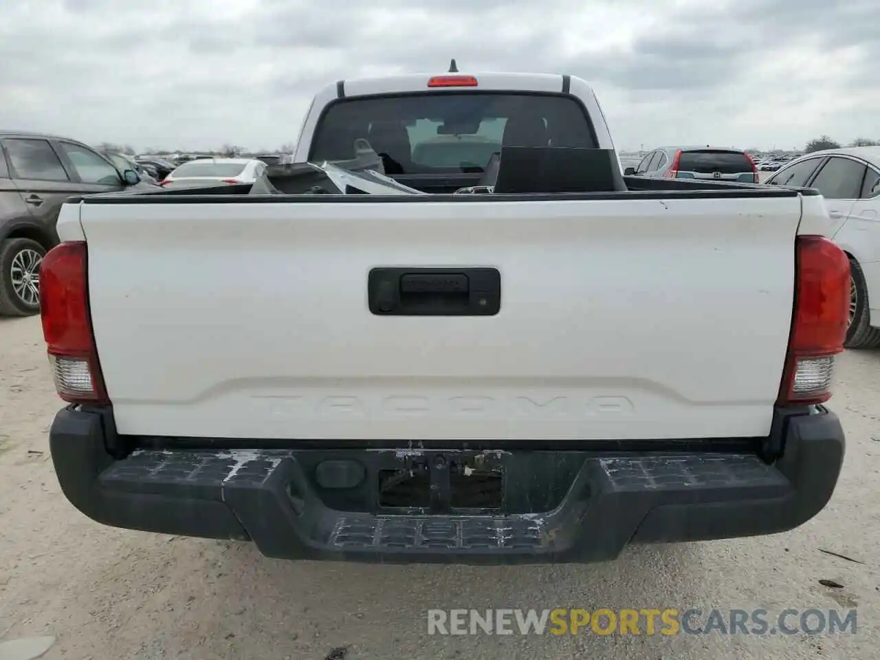 6 Photograph of a damaged car 3TYRX5GN0NT062718 TOYOTA TACOMA 2022