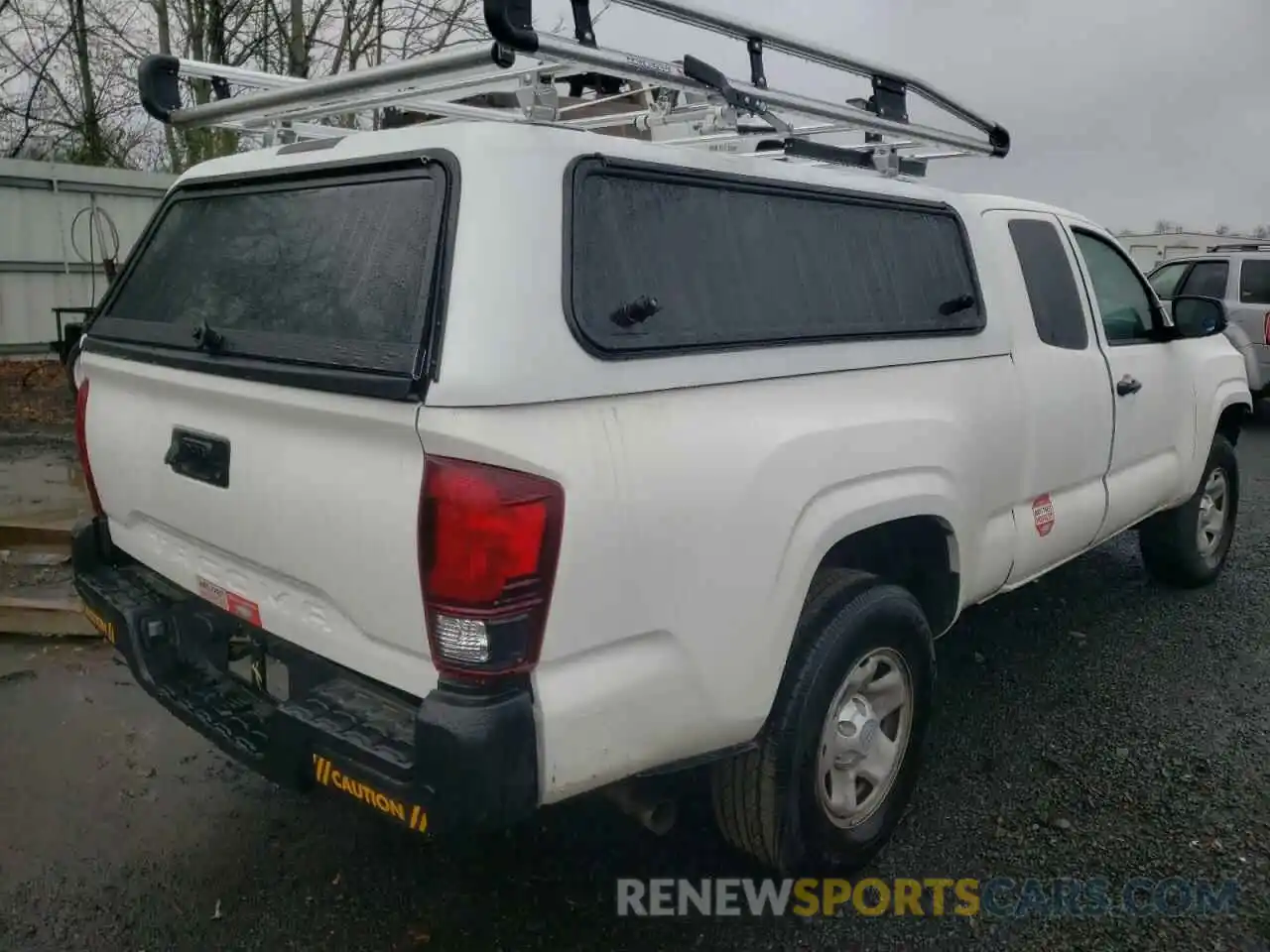 4 Photograph of a damaged car 3TYRX5GN4NT042701 TOYOTA TACOMA 2022