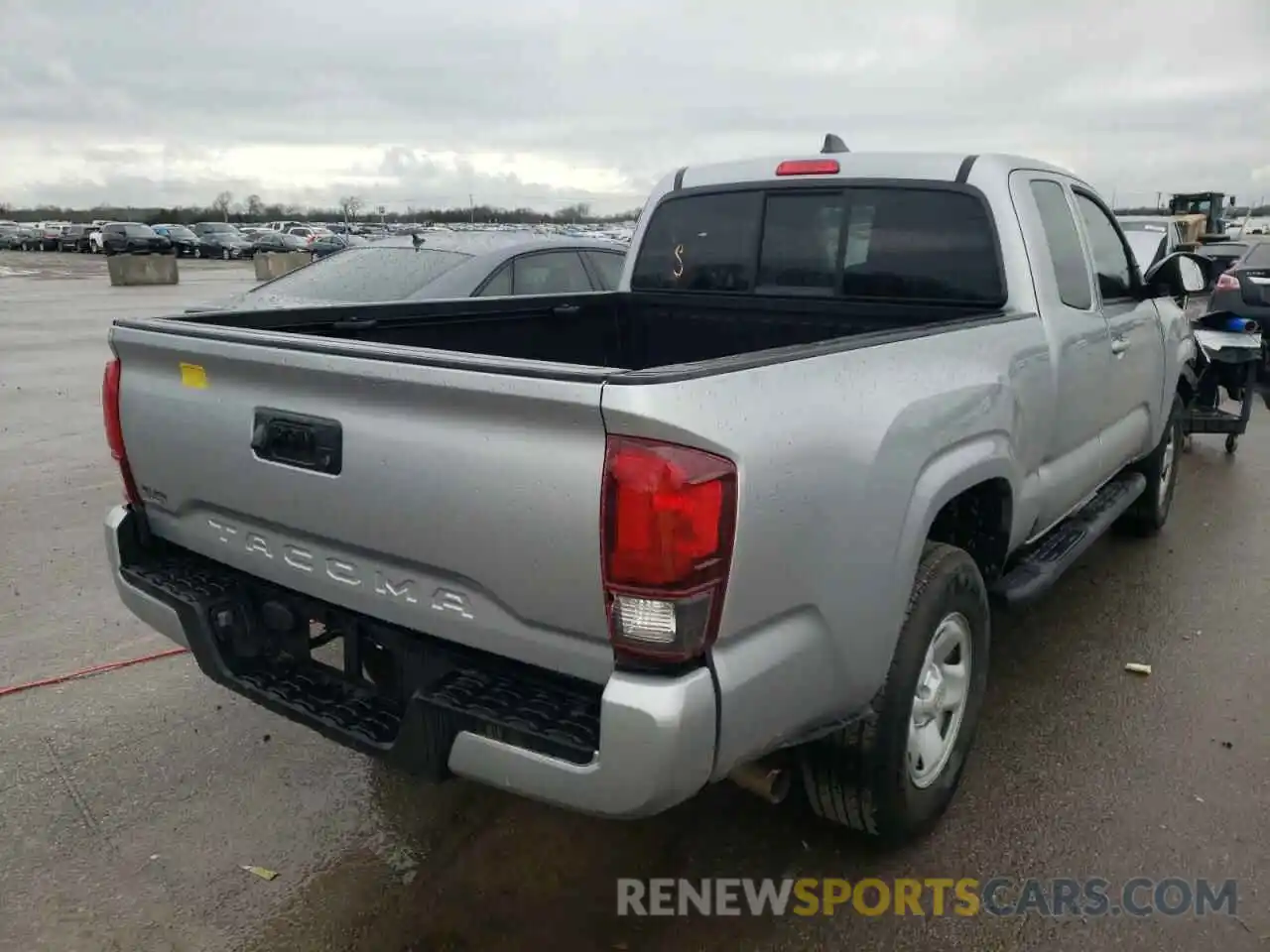 4 Photograph of a damaged car 3TYRX5GN5NT038804 TOYOTA TACOMA 2022