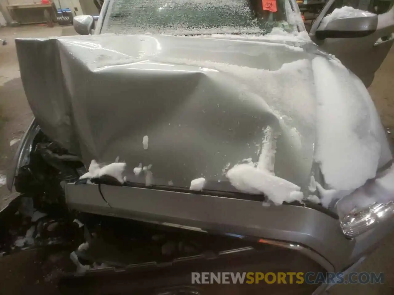 11 Photograph of a damaged car 3TYRX5GN5NT060110 TOYOTA TACOMA 2022