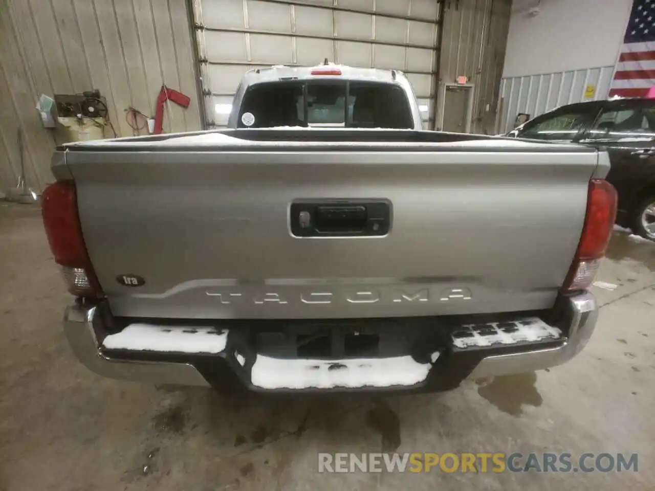 6 Photograph of a damaged car 3TYRX5GN5NT060110 TOYOTA TACOMA 2022