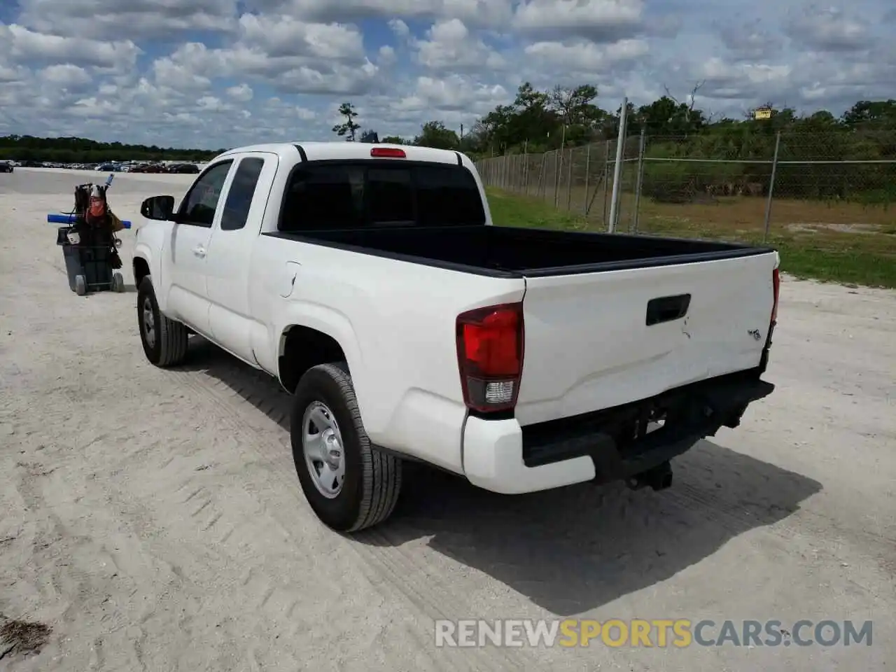 9 Photograph of a damaged car 3TYRZ5CN5NT017967 TOYOTA TACOMA 2022