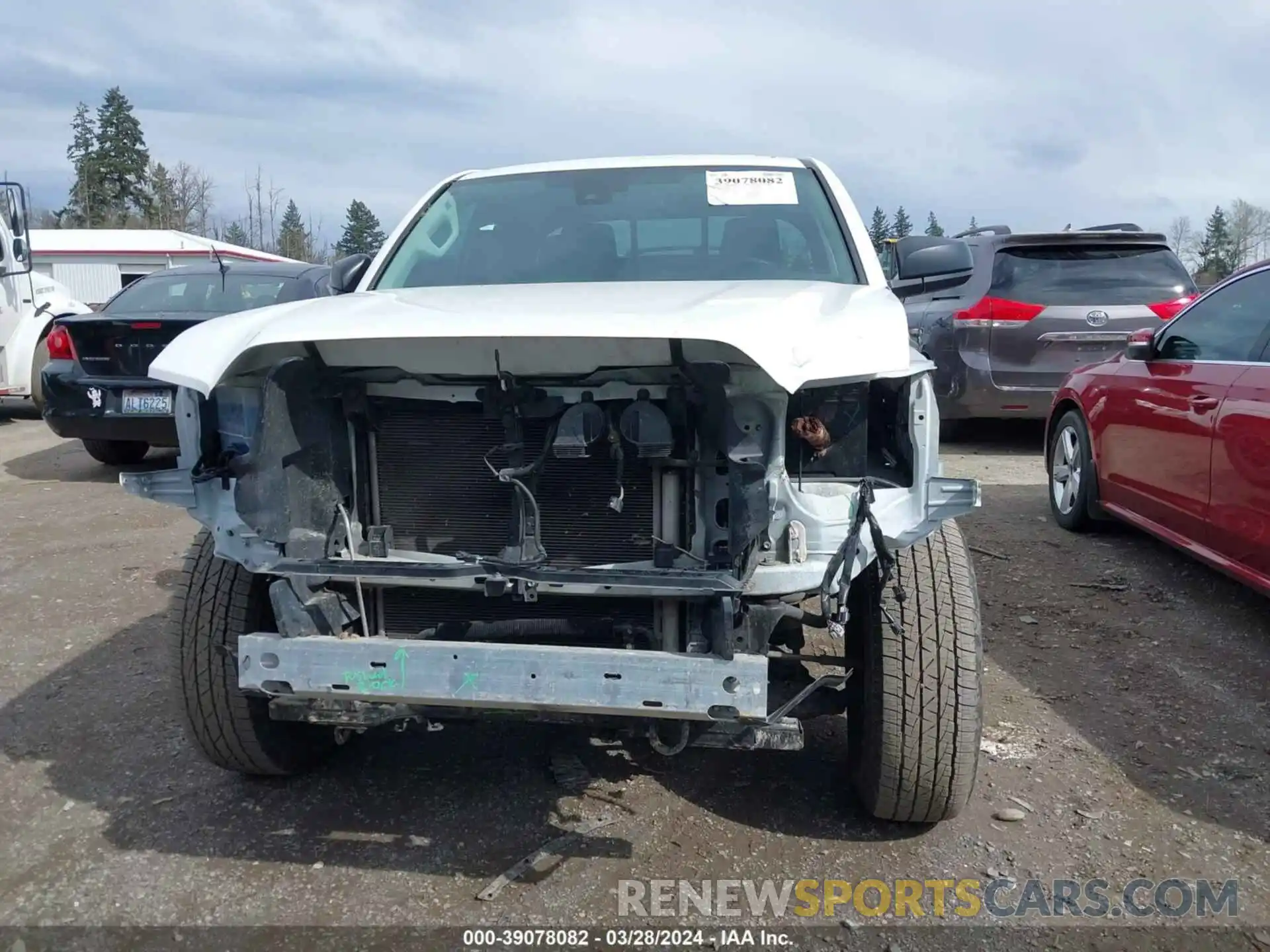 13 Photograph of a damaged car 3TYRZ5CN6NT016293 TOYOTA TACOMA 2022