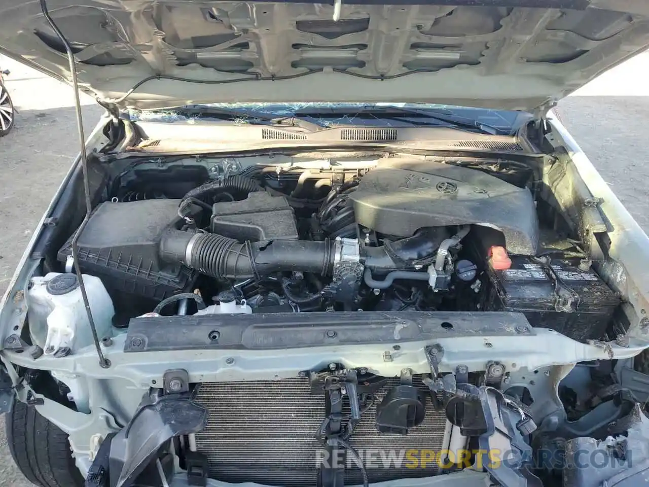 11 Photograph of a damaged car 3TYRZ5CN7NT019509 TOYOTA TACOMA 2022