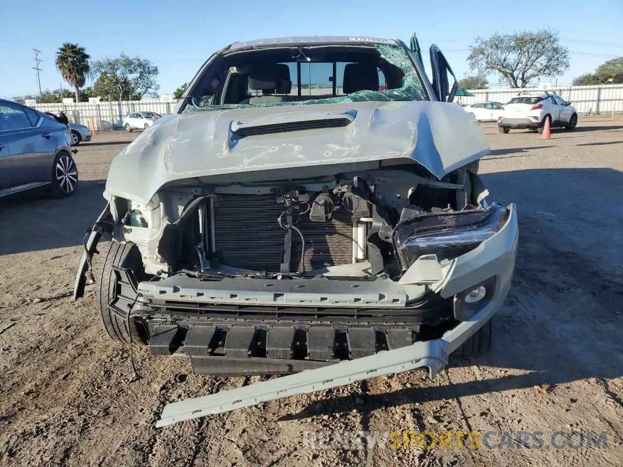 5 Photograph of a damaged car 3TYRZ5CN7NT019509 TOYOTA TACOMA 2022