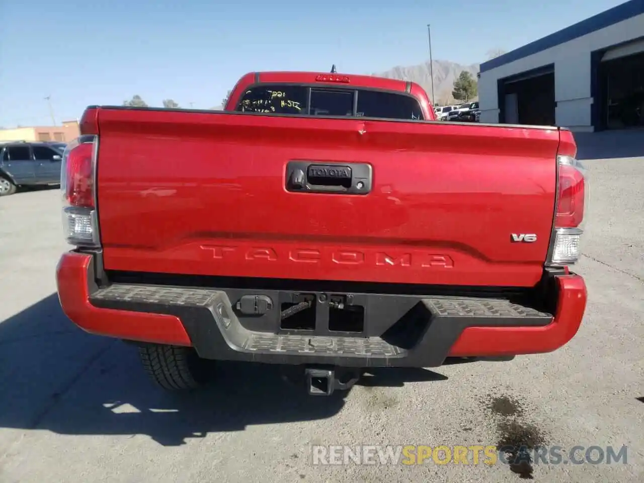 6 Photograph of a damaged car 3TYRZ5CN9NT024260 TOYOTA TACOMA 2022