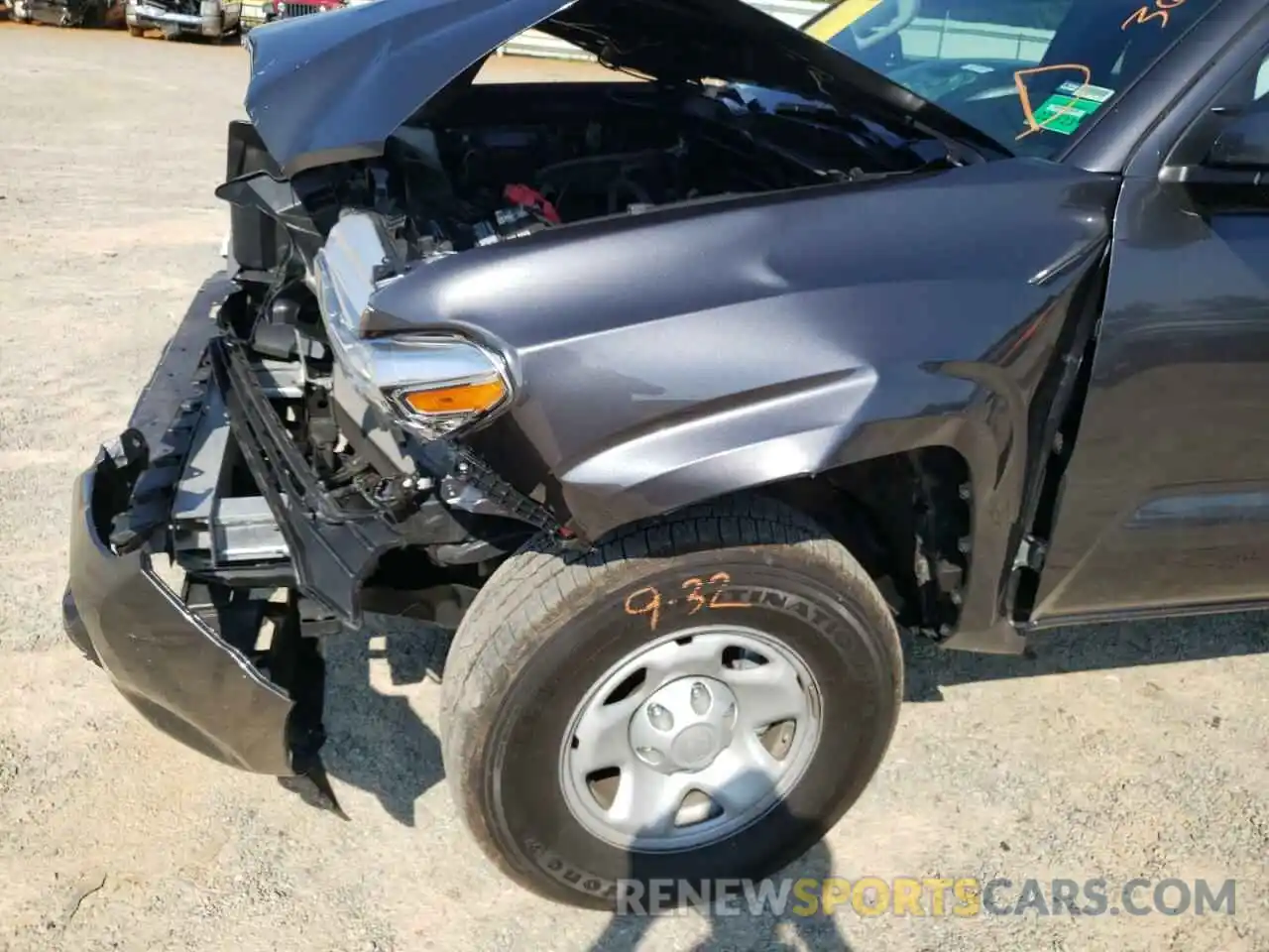 9 Photograph of a damaged car 3TYSX5EN1NT012267 TOYOTA TACOMA 2022