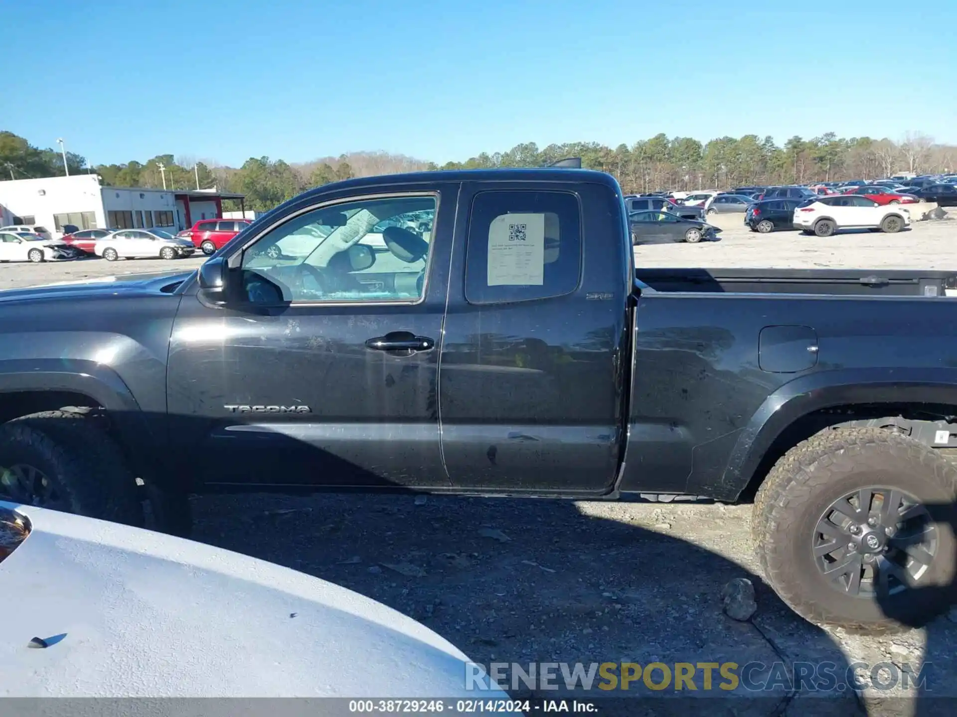 14 Photograph of a damaged car 3TYSX5EN7NT013276 TOYOTA TACOMA 2022