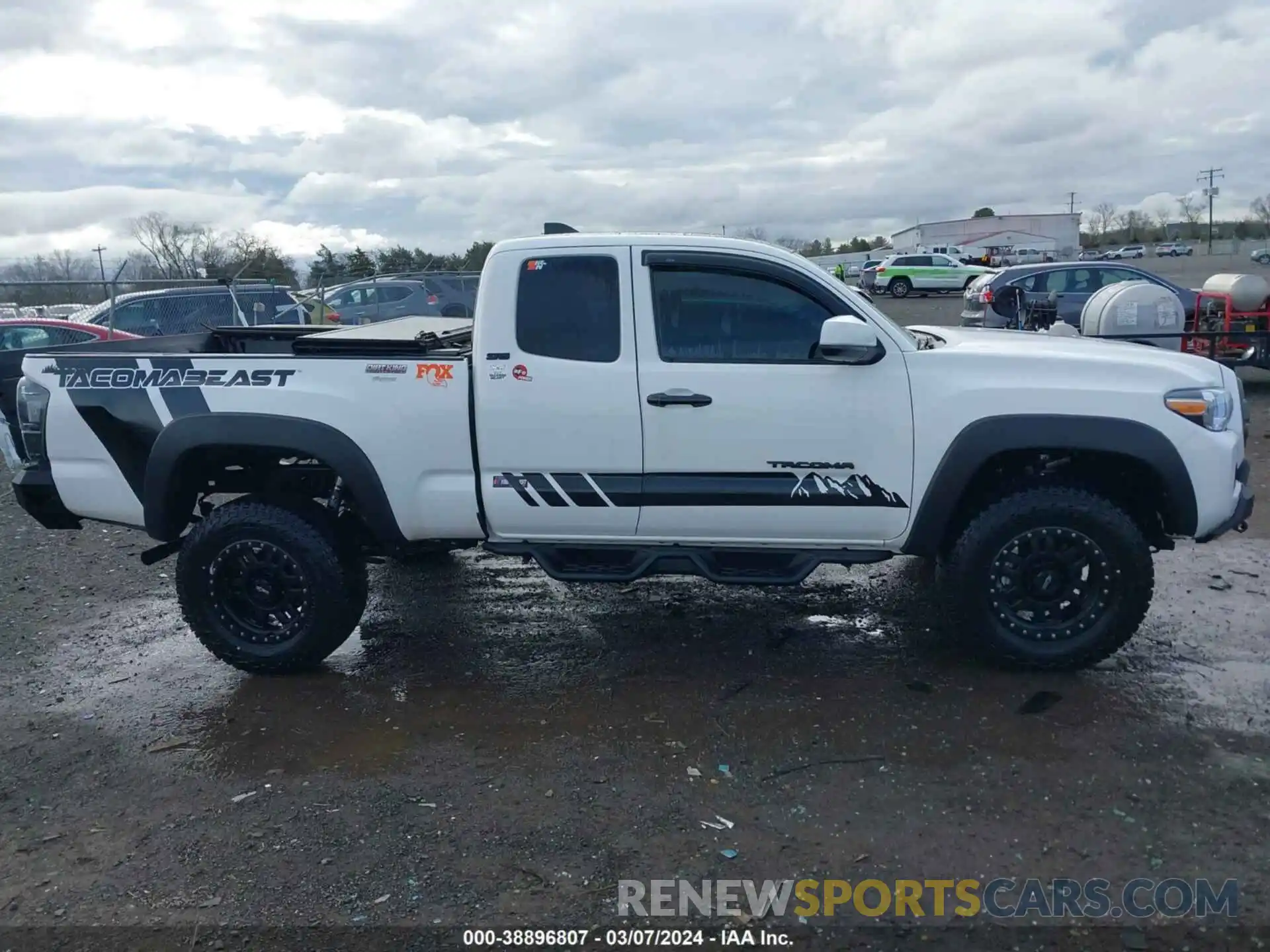 13 Photograph of a damaged car 3TYSX5EN9NT014252 TOYOTA TACOMA 2022