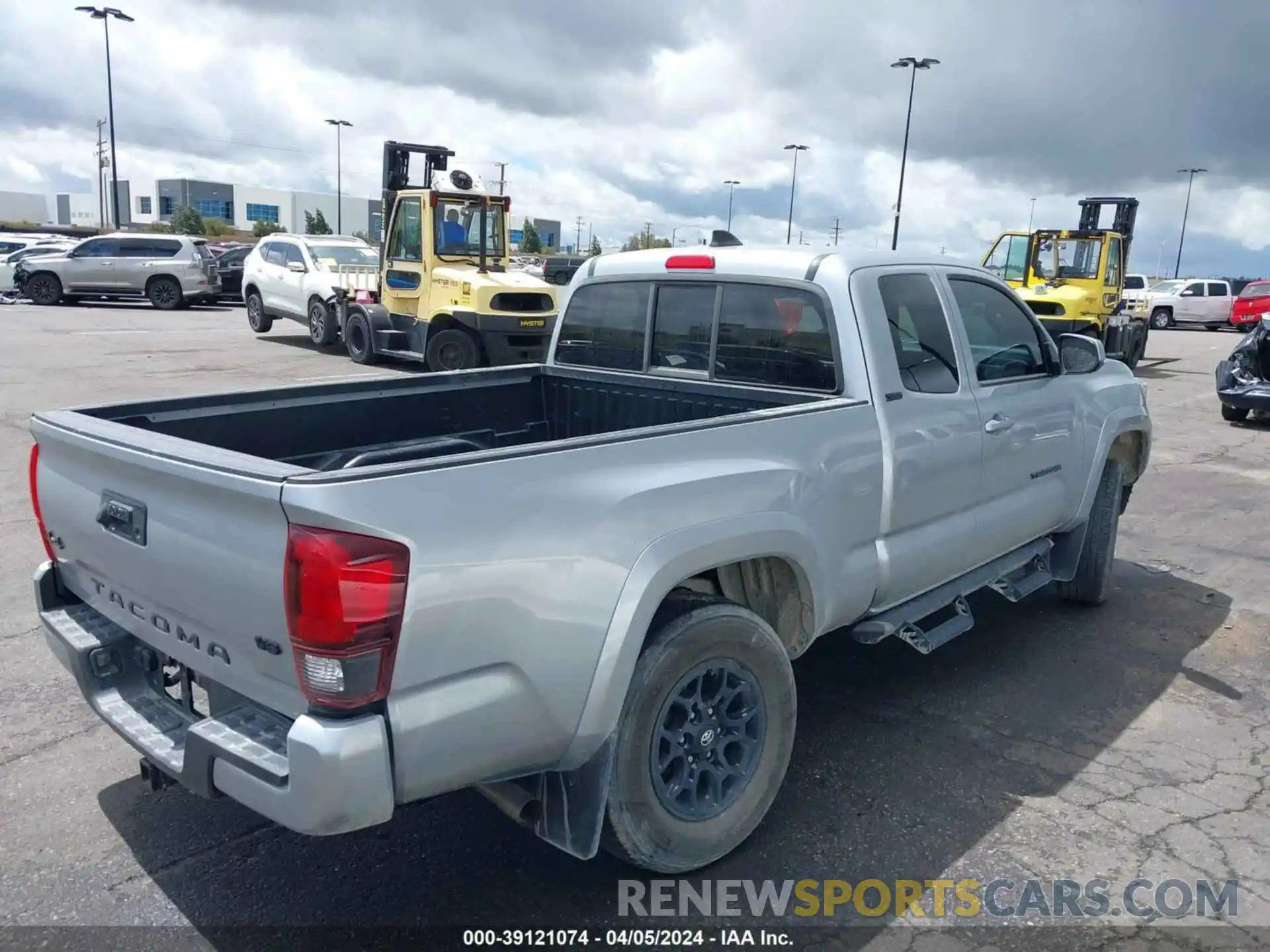 4 Photograph of a damaged car 3TYSZ5AN7NT093985 TOYOTA TACOMA 2022