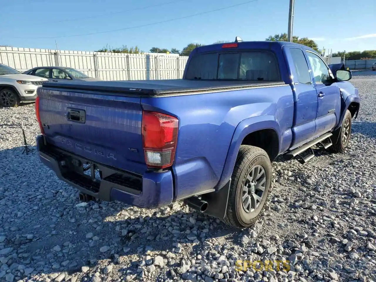 4 Photograph of a damaged car 3TYSZ5AN9NT091199 TOYOTA TACOMA 2022