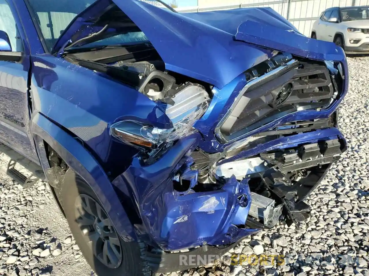 9 Photograph of a damaged car 3TYSZ5AN9NT091199 TOYOTA TACOMA 2022