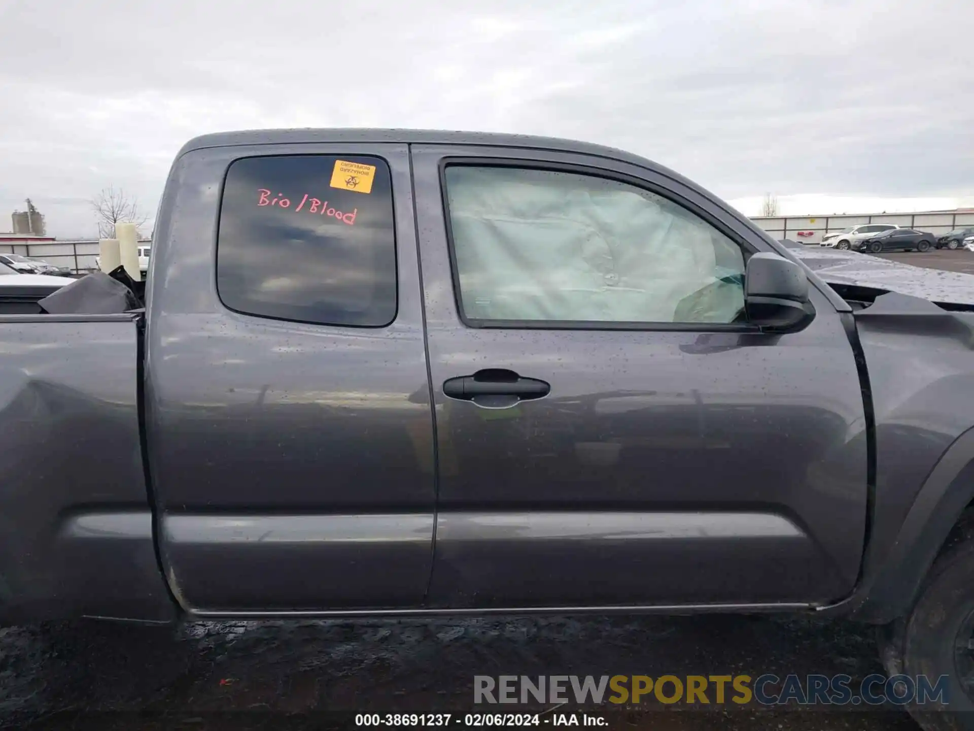 14 Photograph of a damaged car 3TYSZ5ANXNT097321 TOYOTA TACOMA 2022