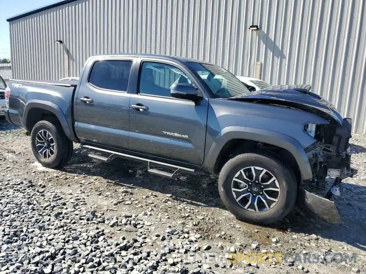 4 Photograph of a damaged car 3TMAZ5CN1PM208183 TOYOTA TACOMA 2023