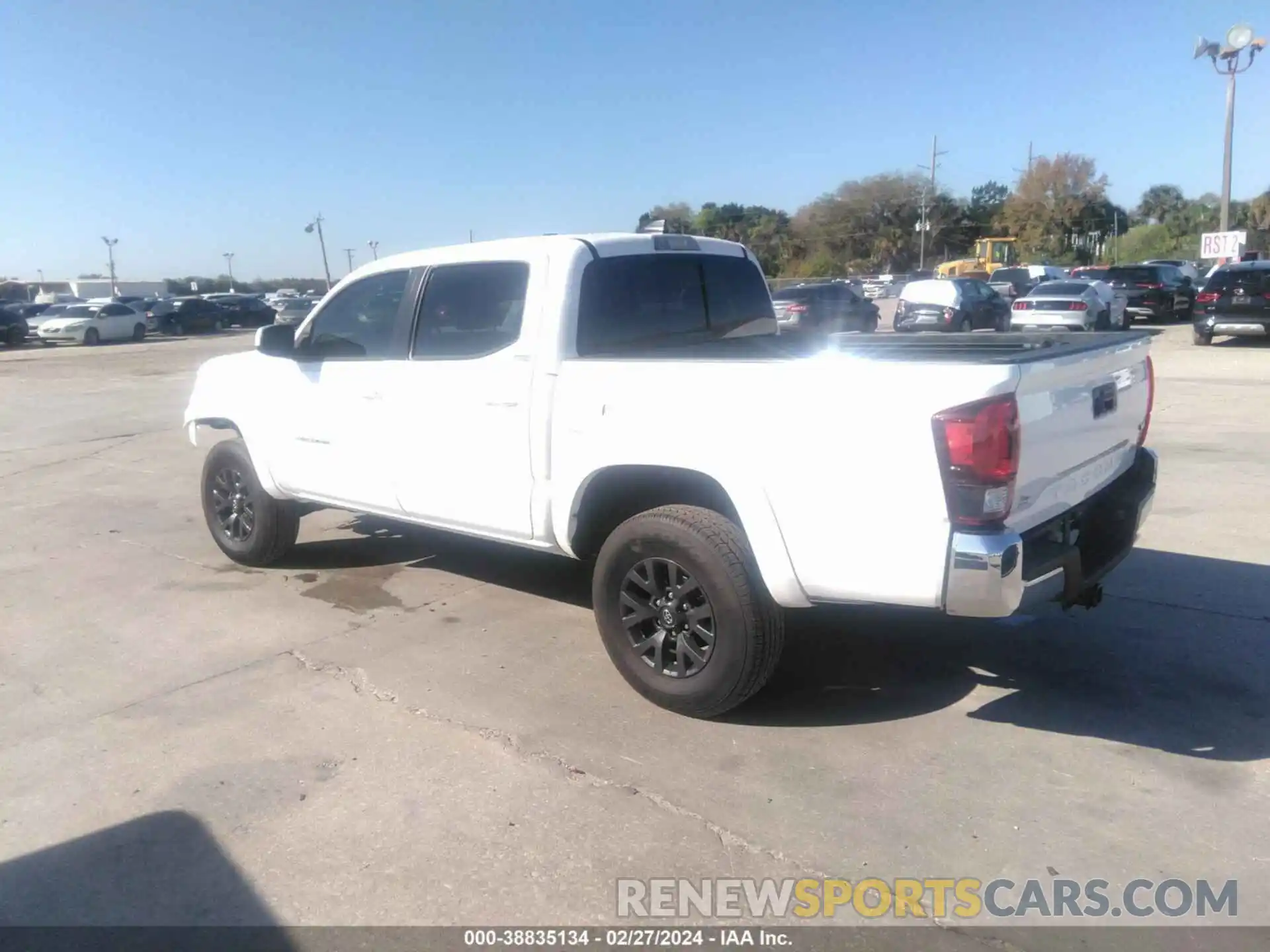 15 Photograph of a damaged car 3TMAZ5CN2PM210766 TOYOTA TACOMA 2023