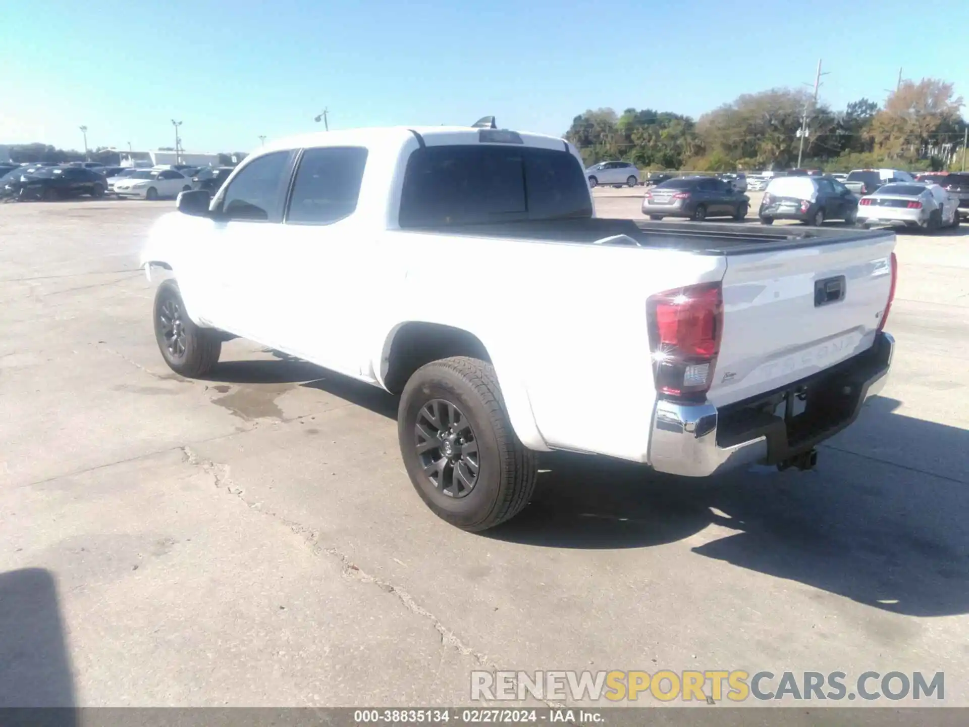 3 Photograph of a damaged car 3TMAZ5CN2PM210766 TOYOTA TACOMA 2023