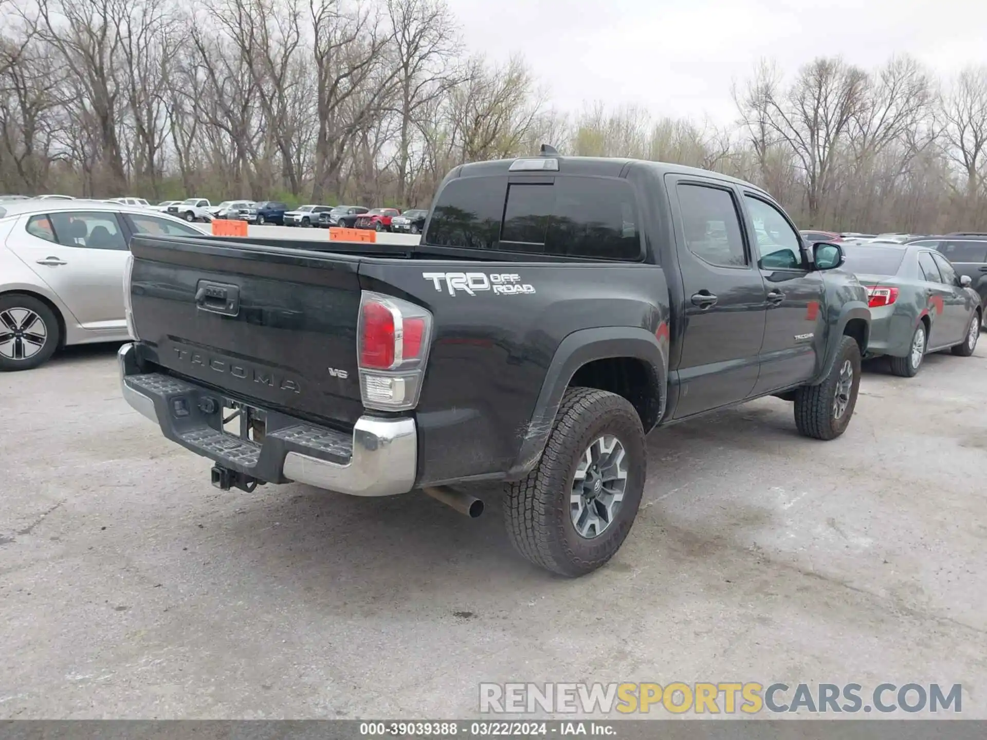 4 Photograph of a damaged car 3TMAZ5CN4PM214883 TOYOTA TACOMA 2023