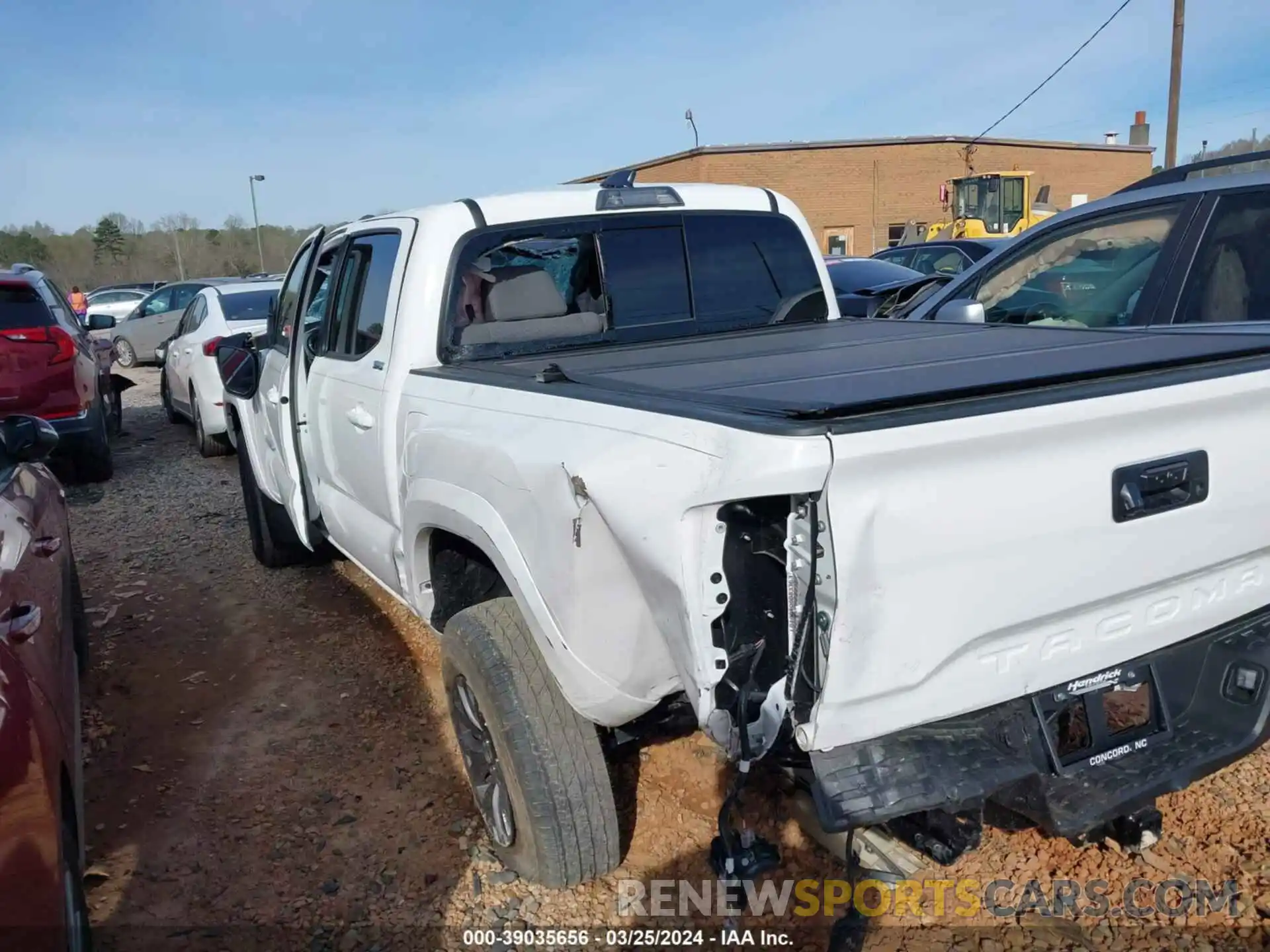 6 Фотография поврежденного автомобиля 3TMAZ5CN7PM217373 TOYOTA TACOMA 2023