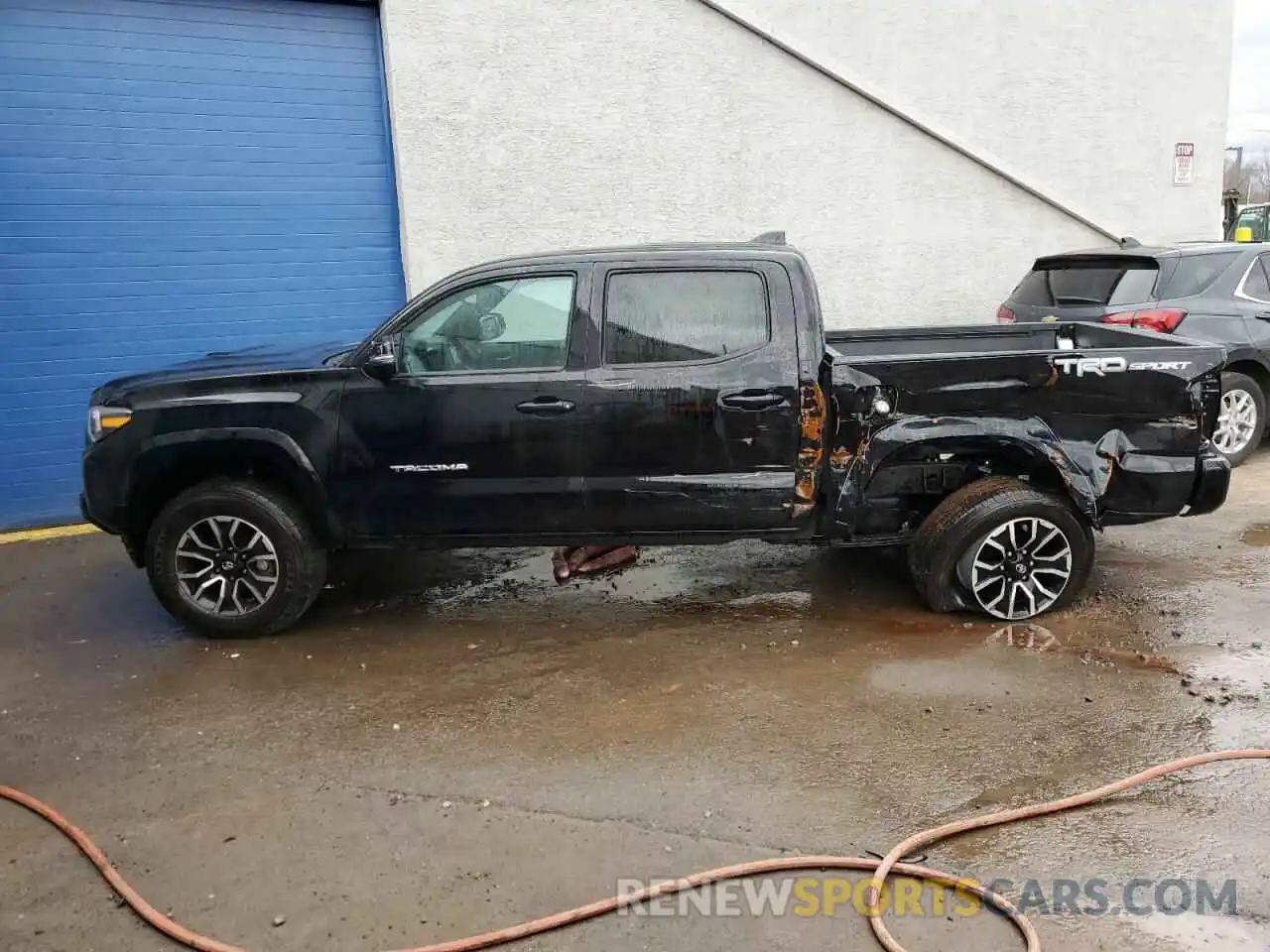 1 Photograph of a damaged car 3TMAZ5CN8PM213123 TOYOTA TACOMA 2023