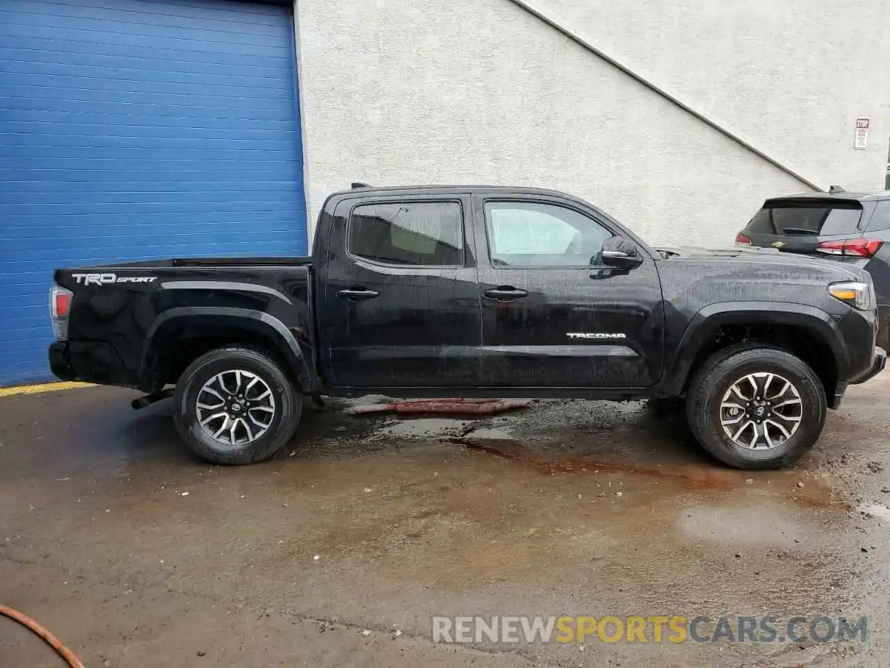 3 Photograph of a damaged car 3TMAZ5CN8PM213123 TOYOTA TACOMA 2023