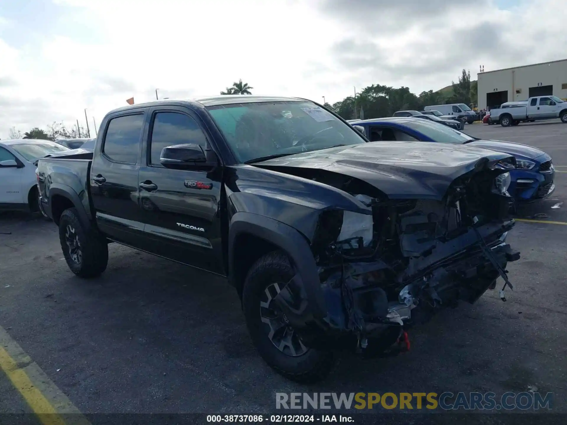 1 Photograph of a damaged car 3TMAZ5CNXPM213995 TOYOTA TACOMA 2023