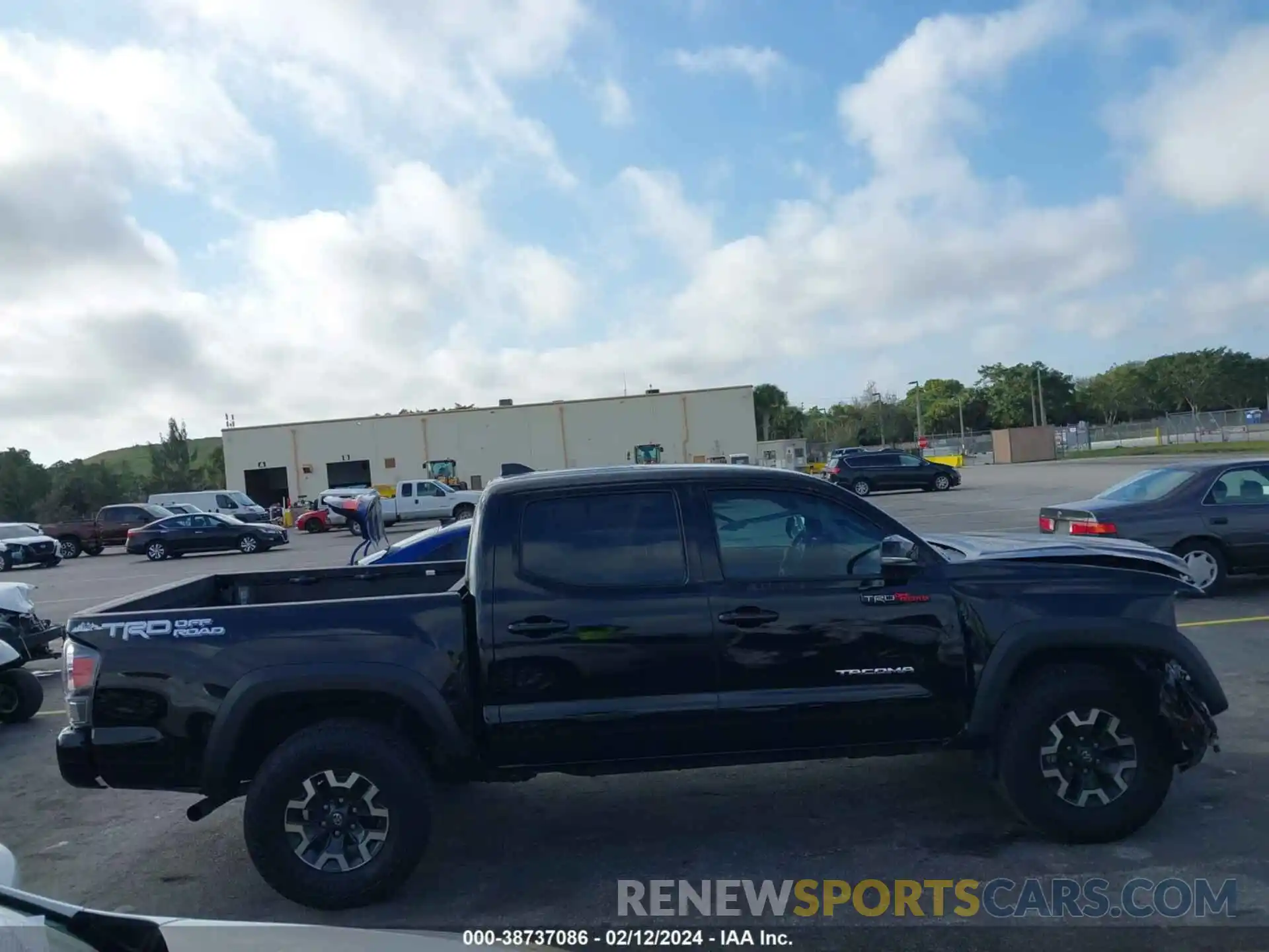 13 Photograph of a damaged car 3TMAZ5CNXPM213995 TOYOTA TACOMA 2023