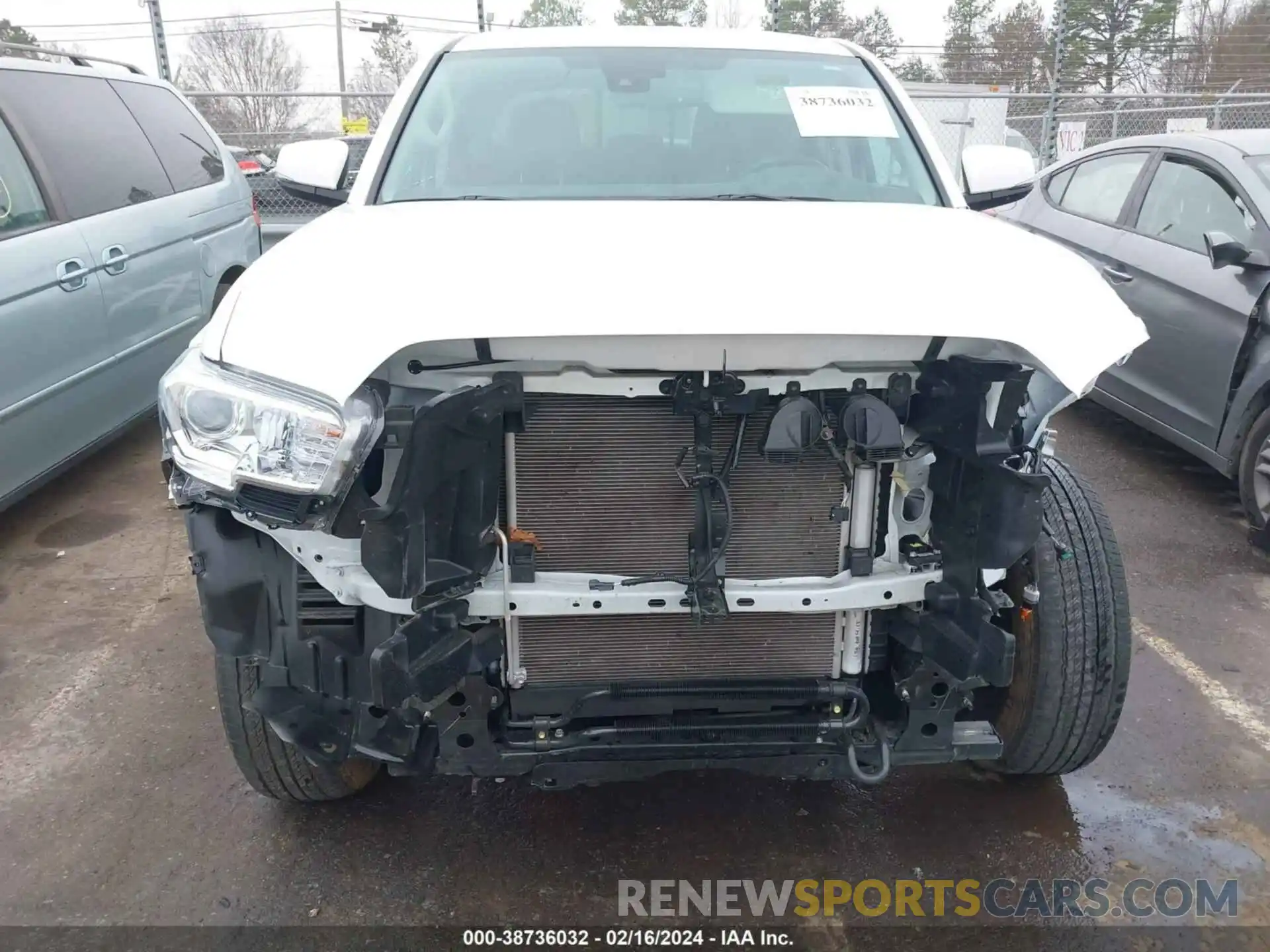 18 Photograph of a damaged car 3TMCZ5AN1PM561289 TOYOTA TACOMA 2023