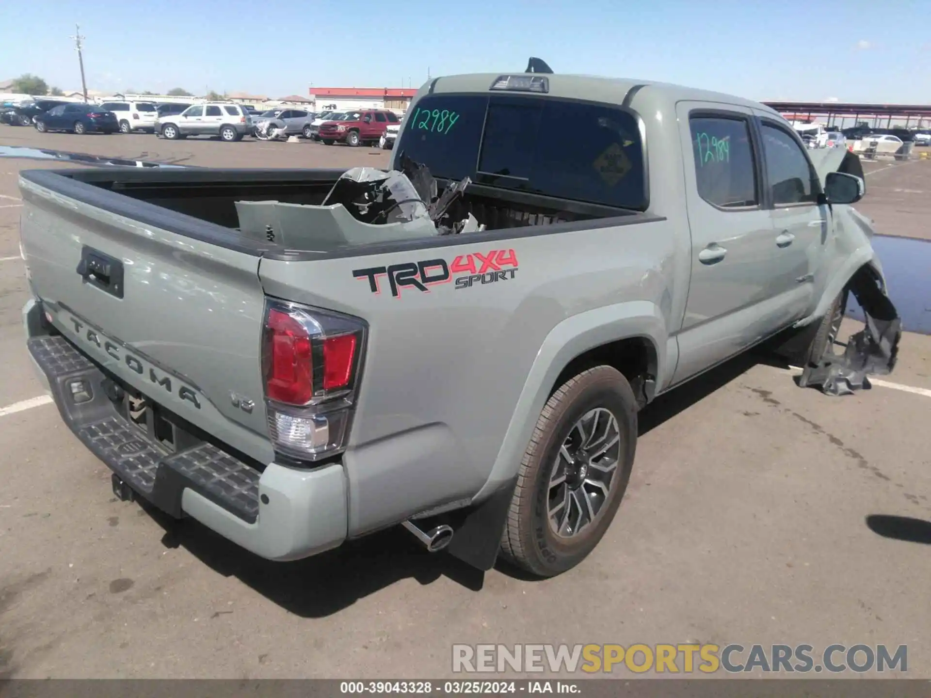 4 Фотография поврежденного автомобиля 3TMCZ5AN1PM619269 TOYOTA TACOMA 2023