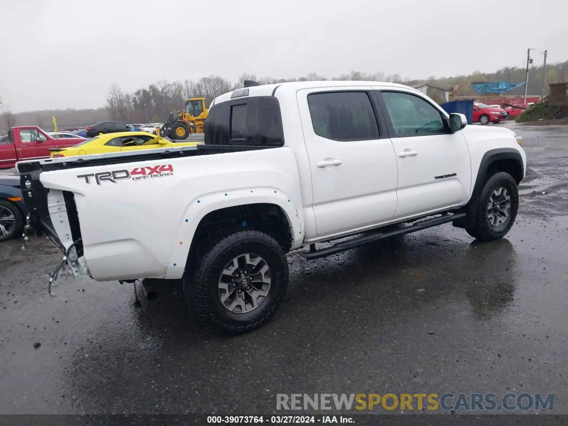 4 Photograph of a damaged car 3TMCZ5AN2PM604697 TOYOTA TACOMA 2023