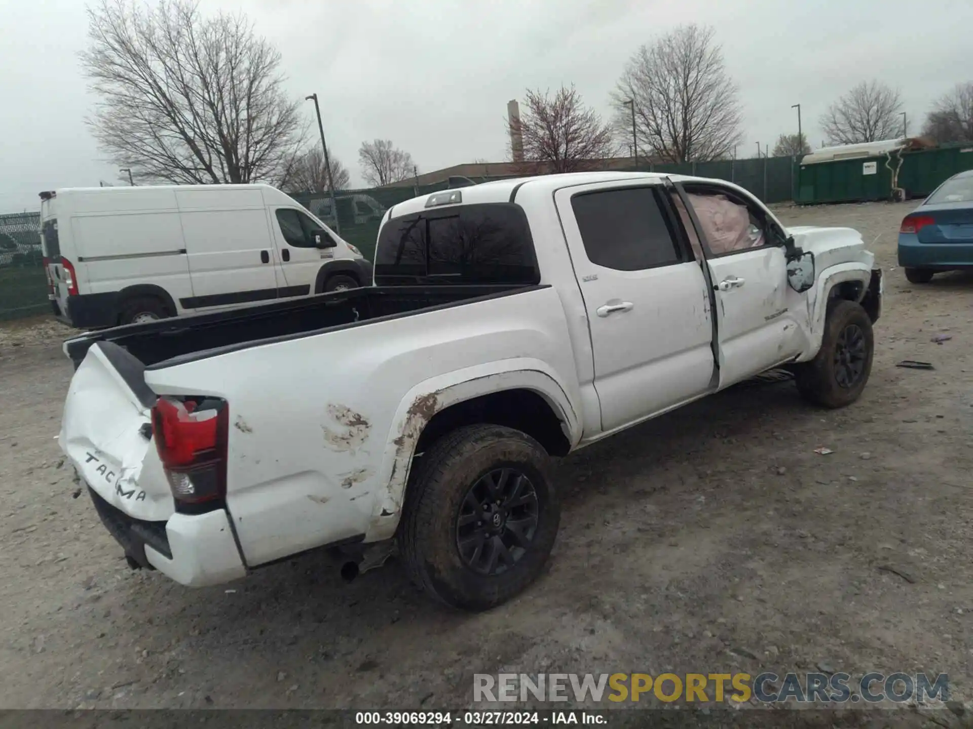 4 Photograph of a damaged car 3TMCZ5AN3PM652712 TOYOTA TACOMA 2023