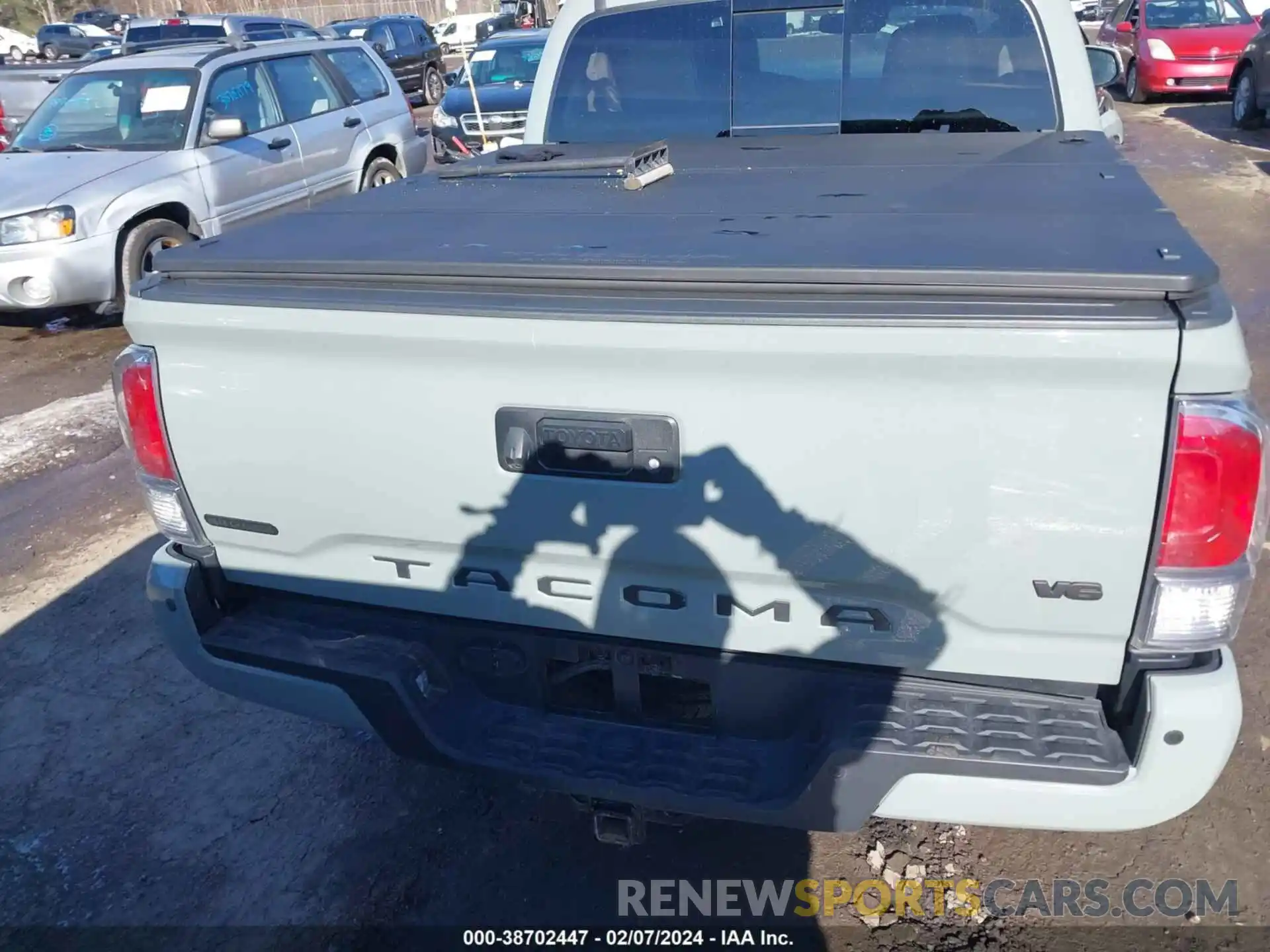 16 Photograph of a damaged car 3TMCZ5AN9PM539251 TOYOTA TACOMA 2023