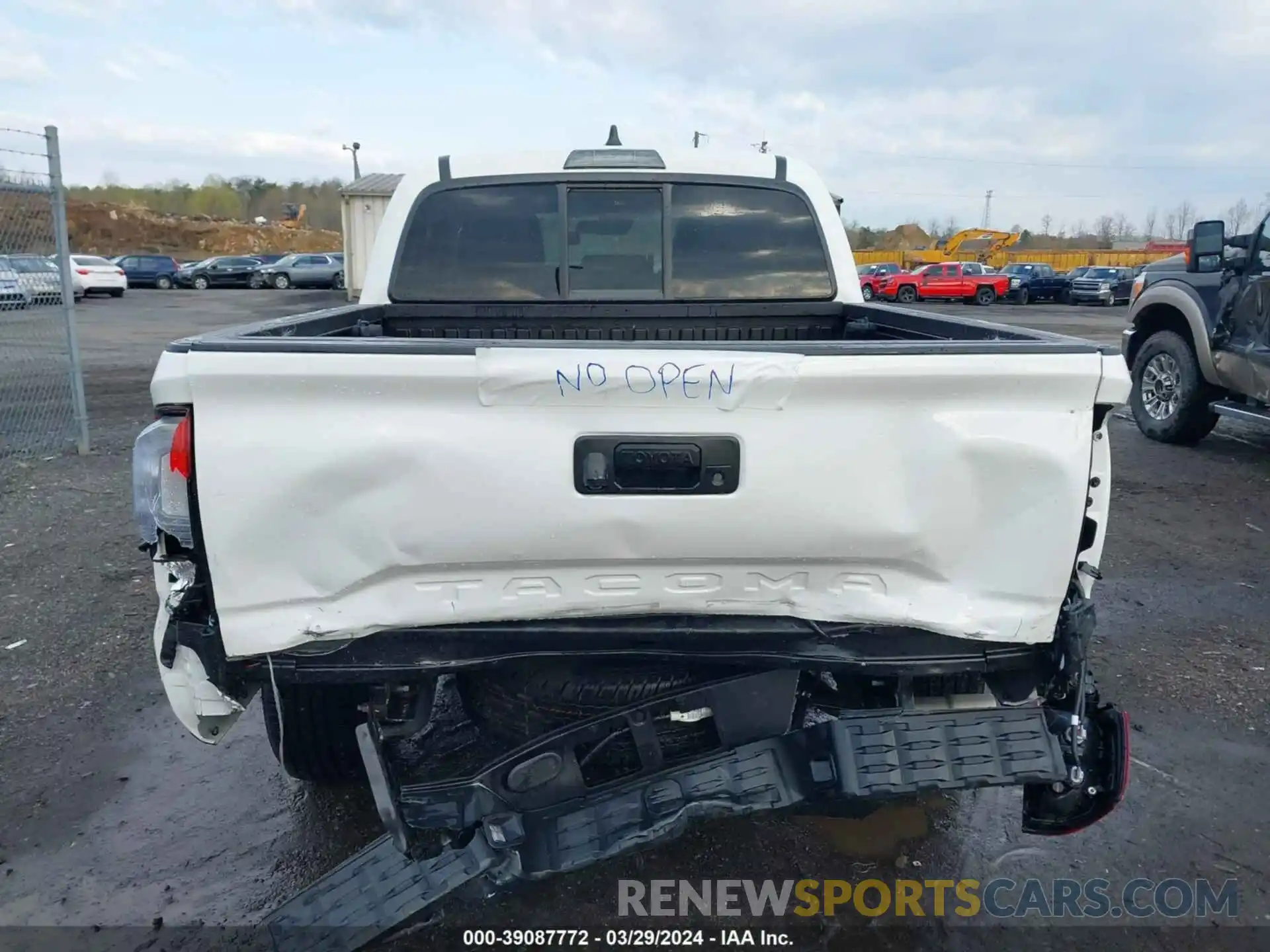 17 Photograph of a damaged car 3TYAX5GN6PT076042 TOYOTA TACOMA 2023