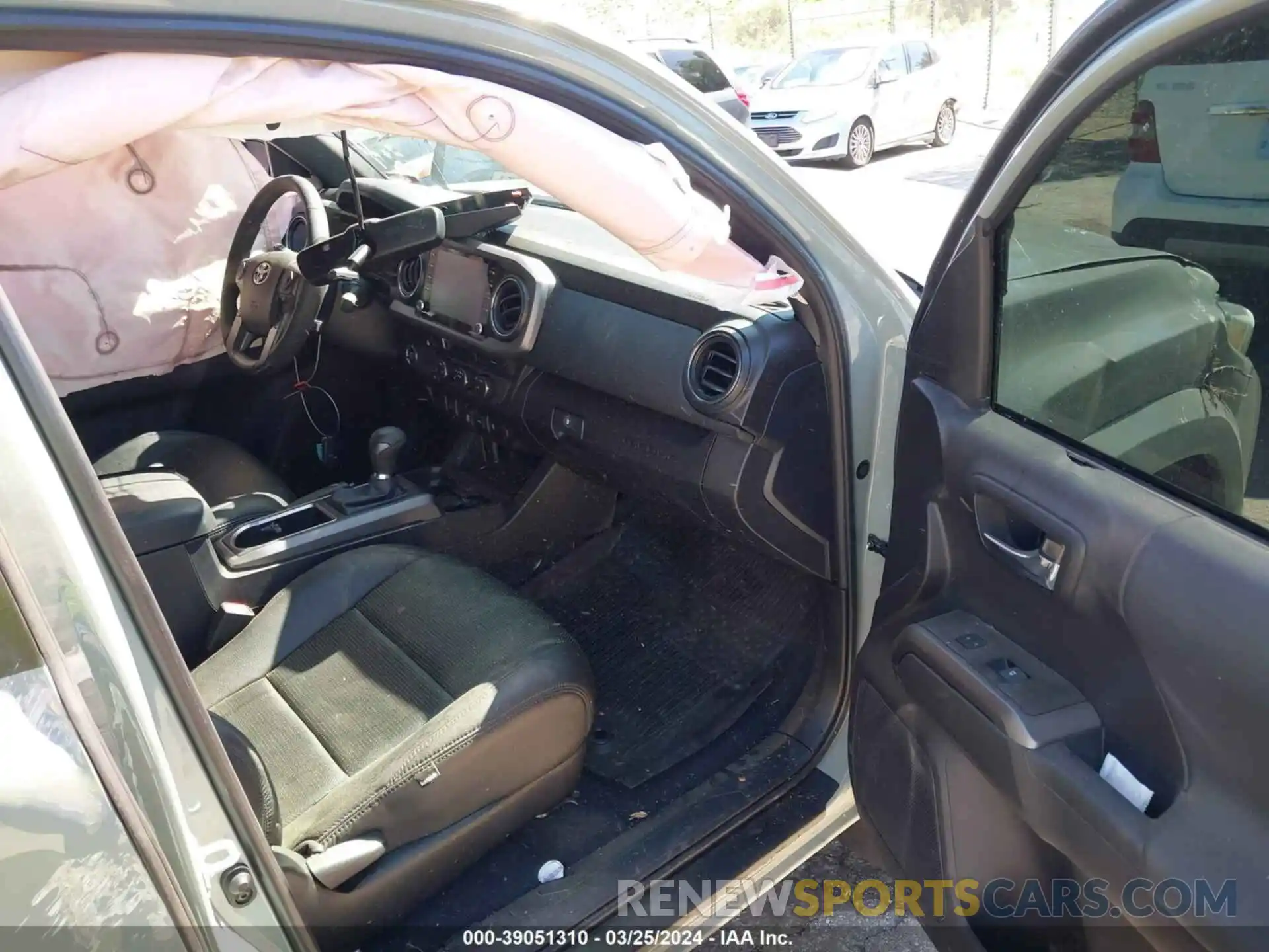 5 Photograph of a damaged car 3TYAZ5CN0PT036040 TOYOTA TACOMA 2023