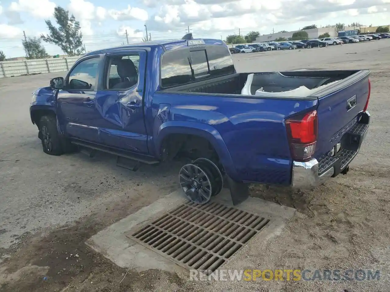 2 Photograph of a damaged car 3TYAZ5CN7PT034348 TOYOTA TACOMA 2023