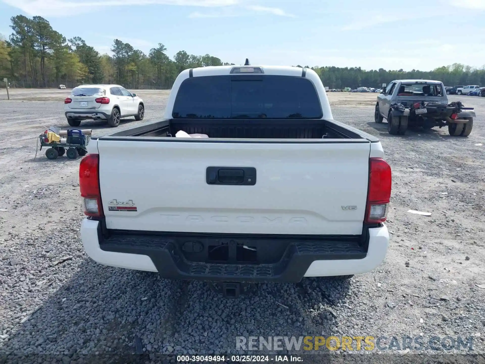 16 Photograph of a damaged car 3TYCZ5AN1PT179140 TOYOTA TACOMA 2023