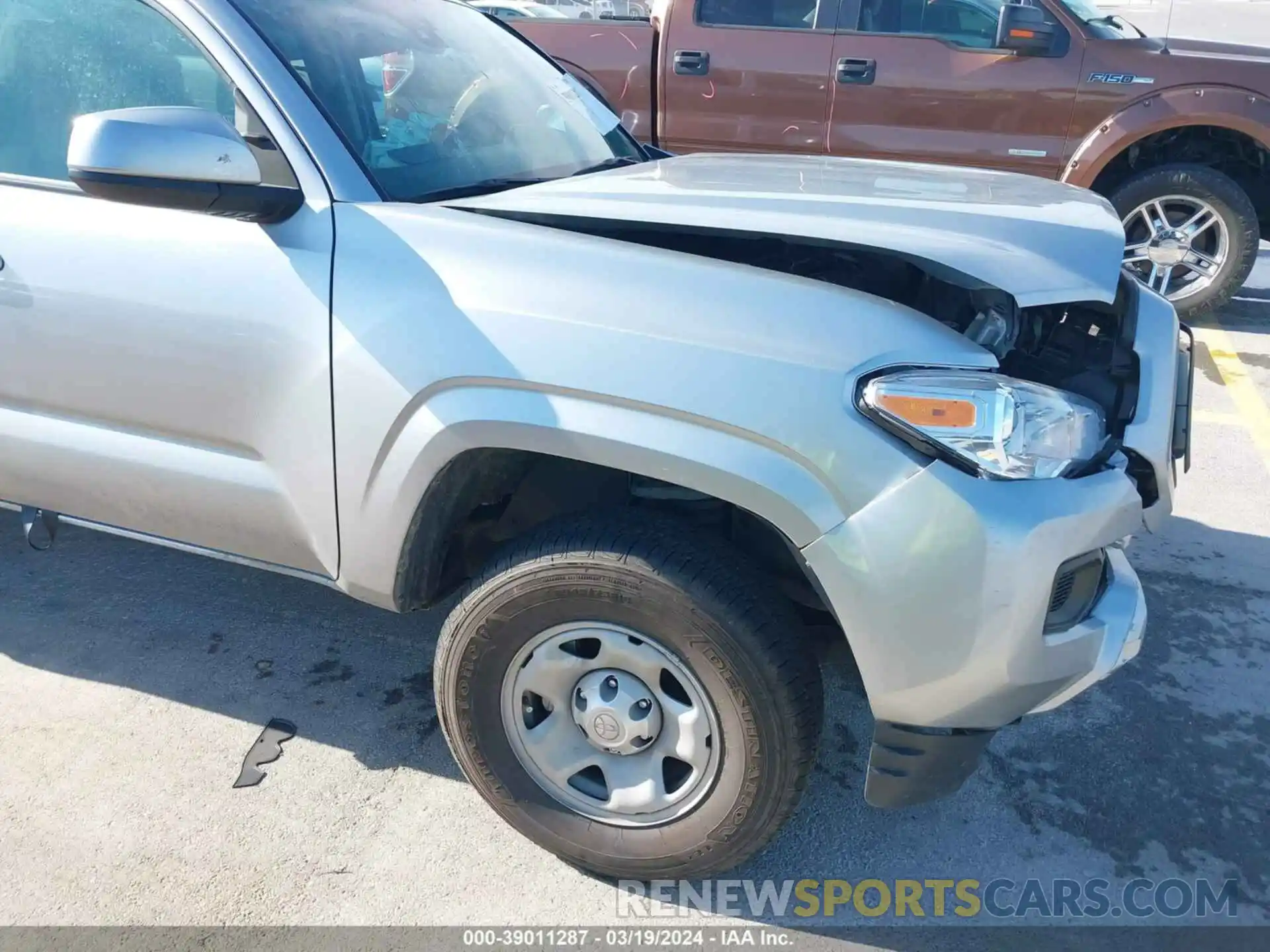 18 Photograph of a damaged car 3TYCZ5AN8PT148614 TOYOTA TACOMA 2023